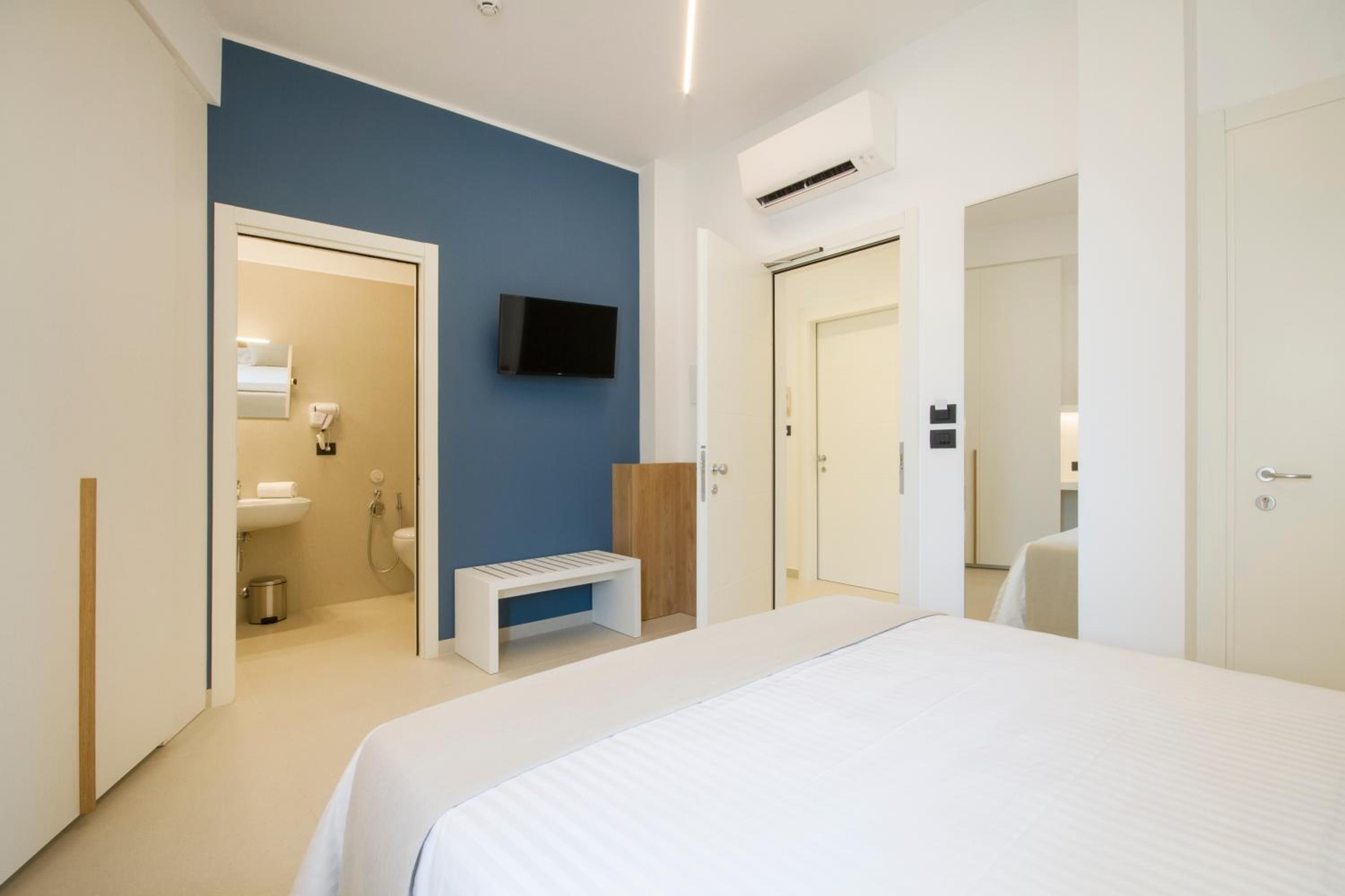 Economy Double Room - Photo 1