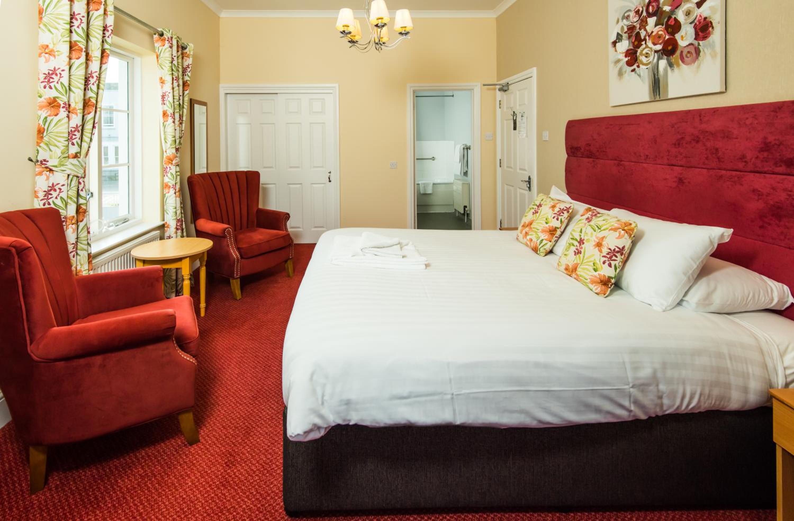 Club Double Room - Photo 8