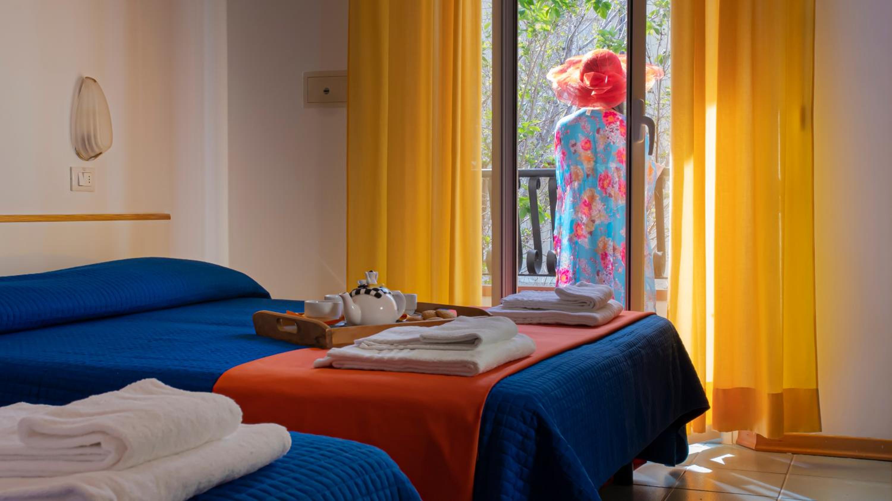 Economy Triple Room with Balcony - Photo 10