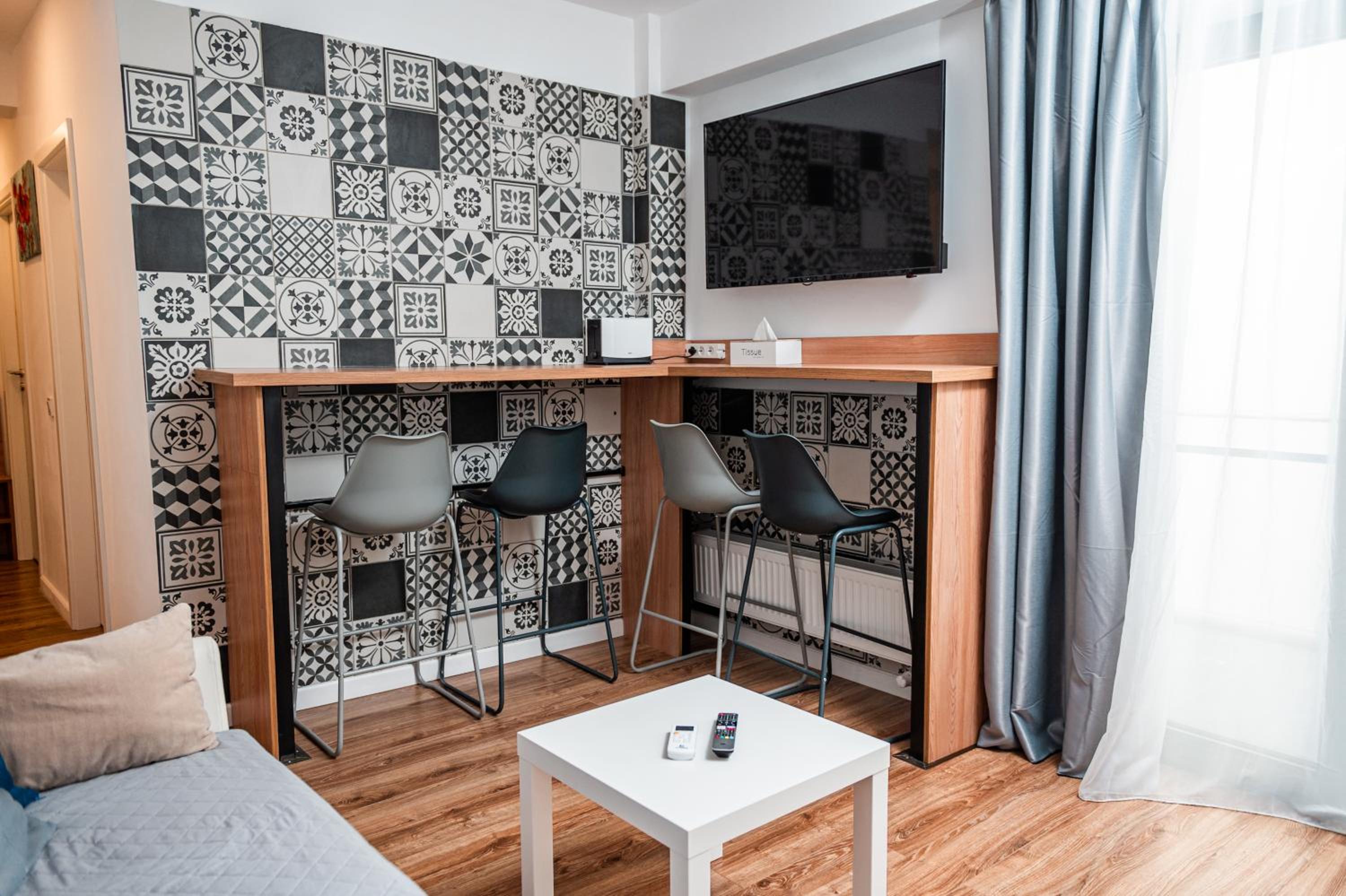 Two-Bedroom Apartment - Photo 20