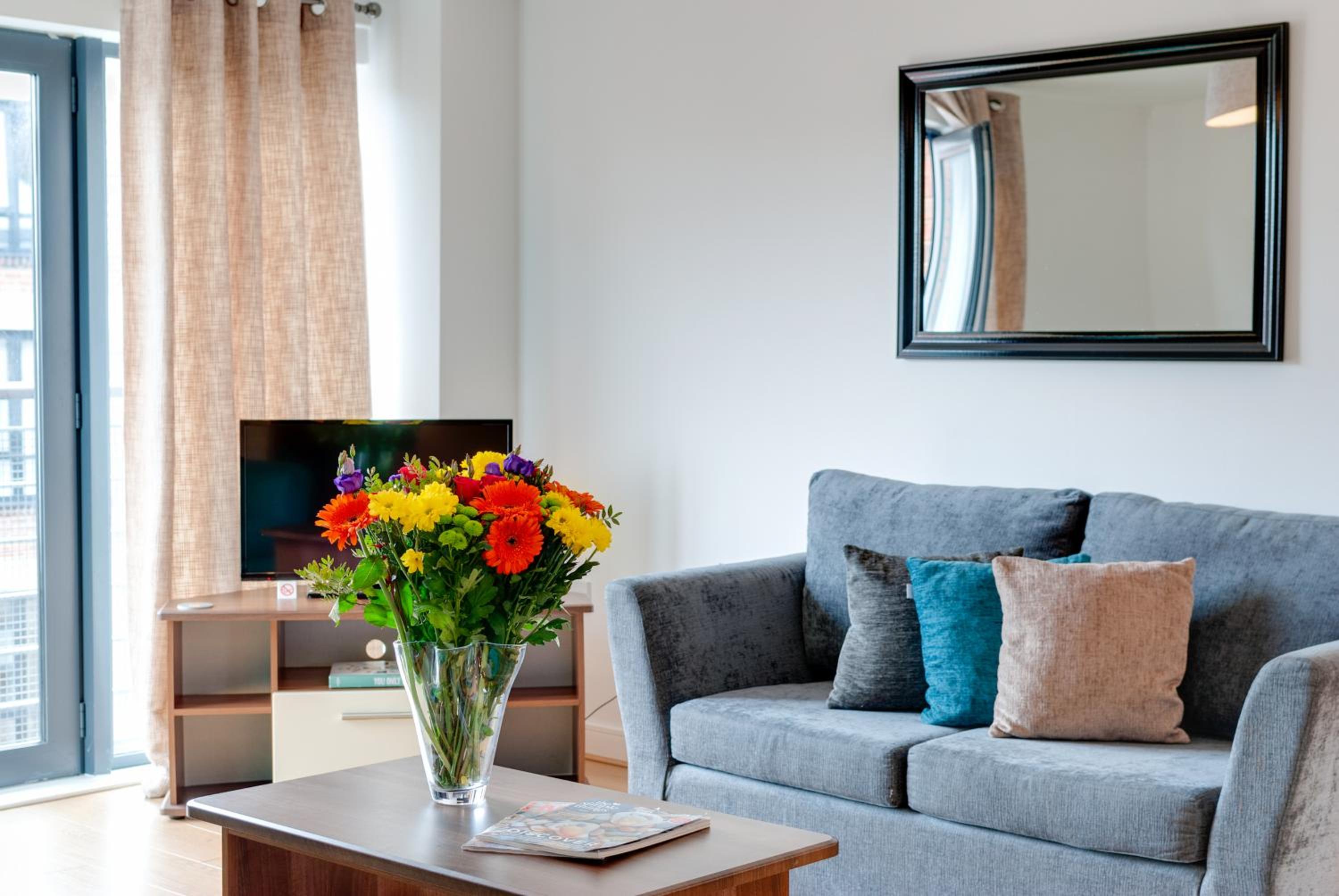 Two-Bedroom Apartment - Photo 9