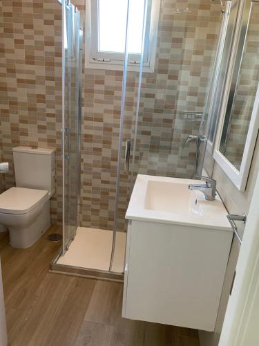 Two-Bedroom Apartment (4 - 5 Persons) photo 1