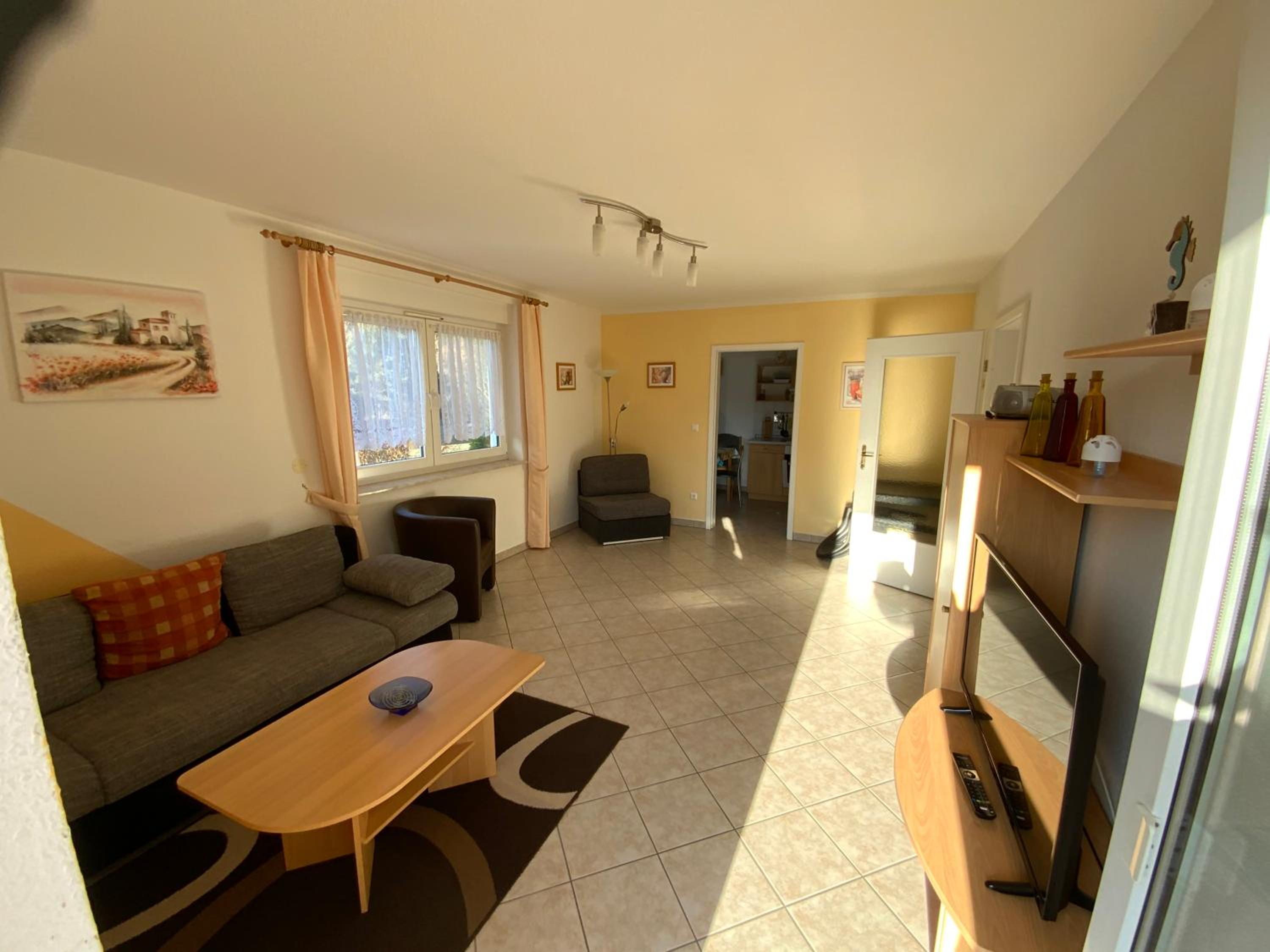 One-Bedroom Apartment photo 3