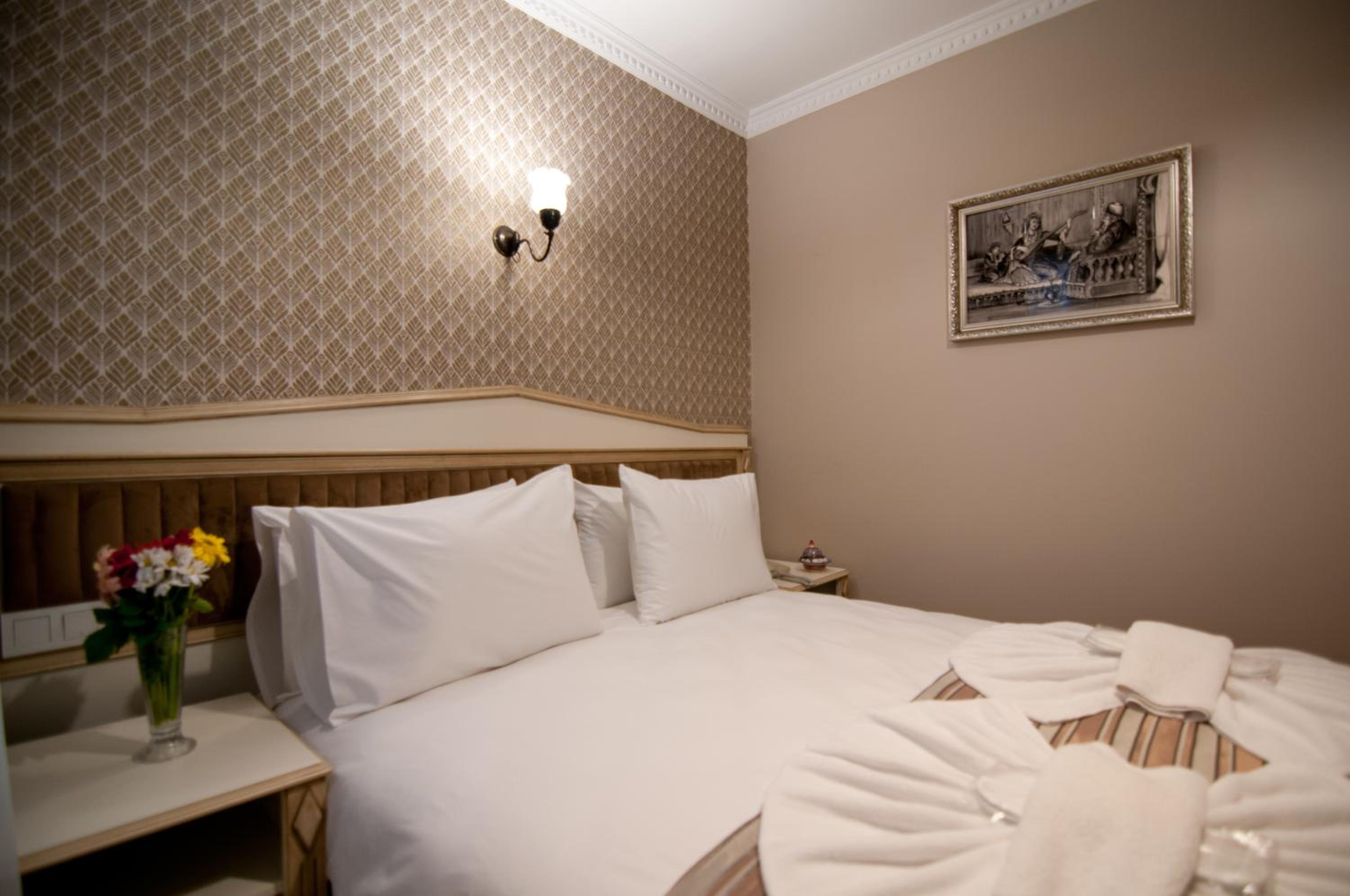Standard Double Room photo 3