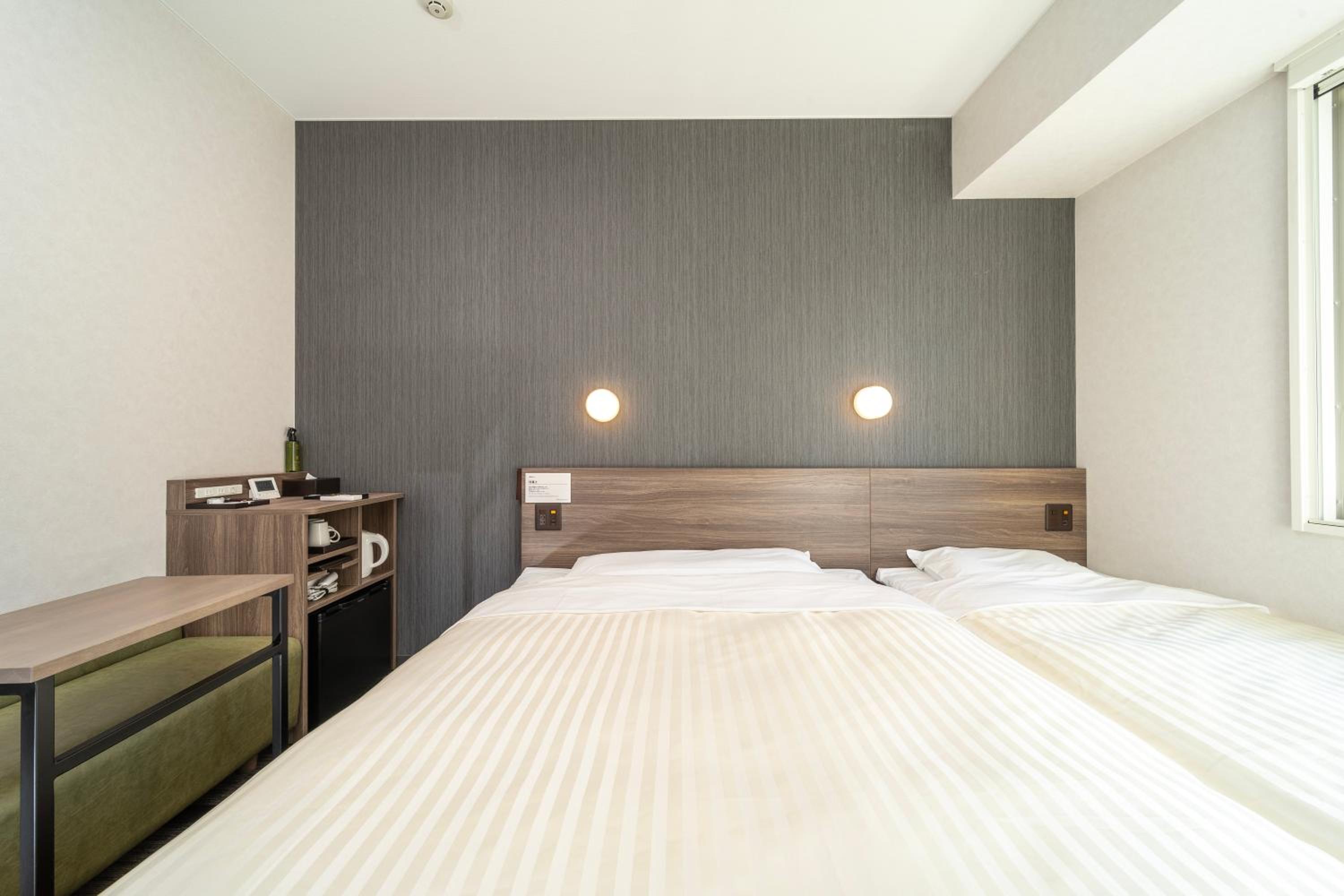 Twin Room - Photo 14
