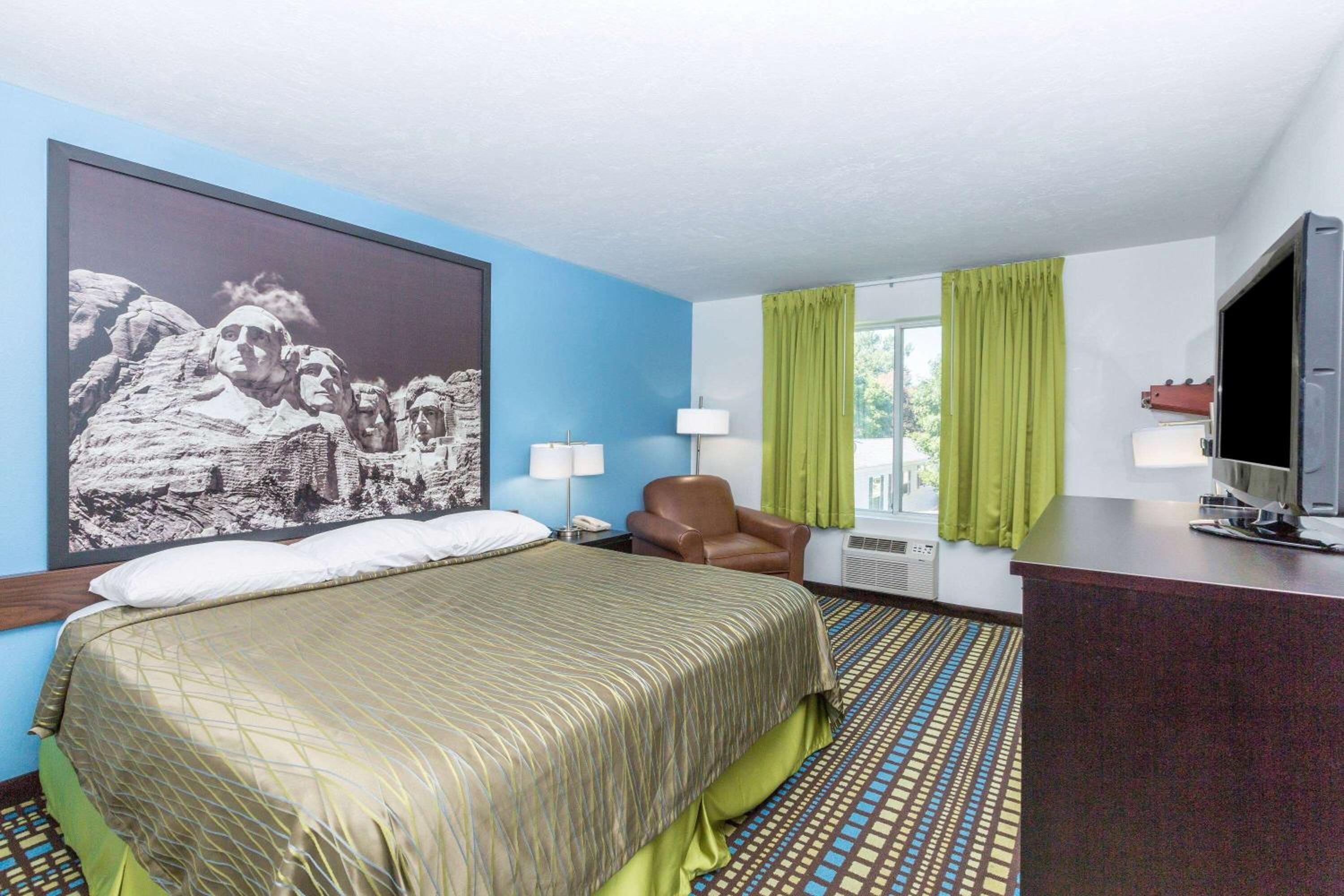 King Room - Non-Smoking photo 1