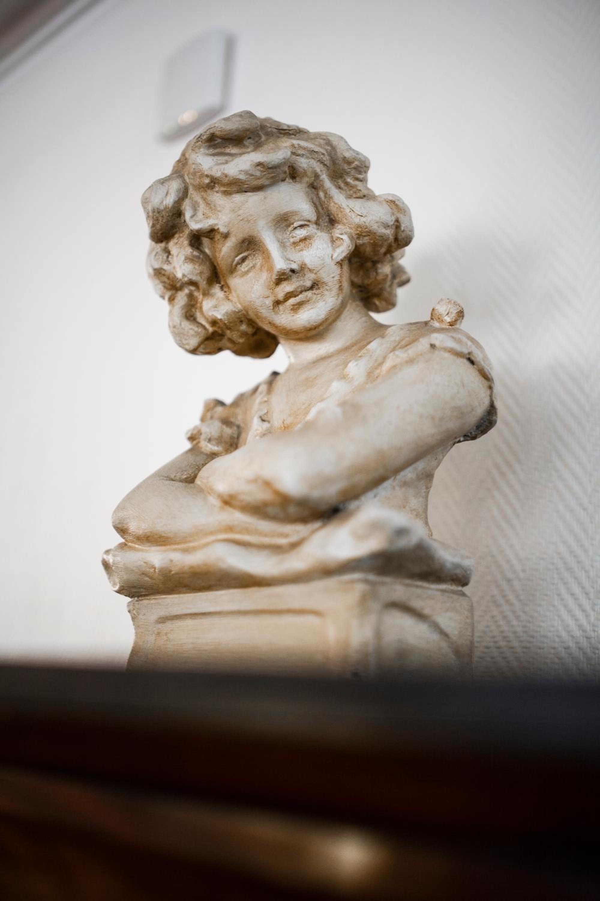 Superior King Suite - Photo 7
