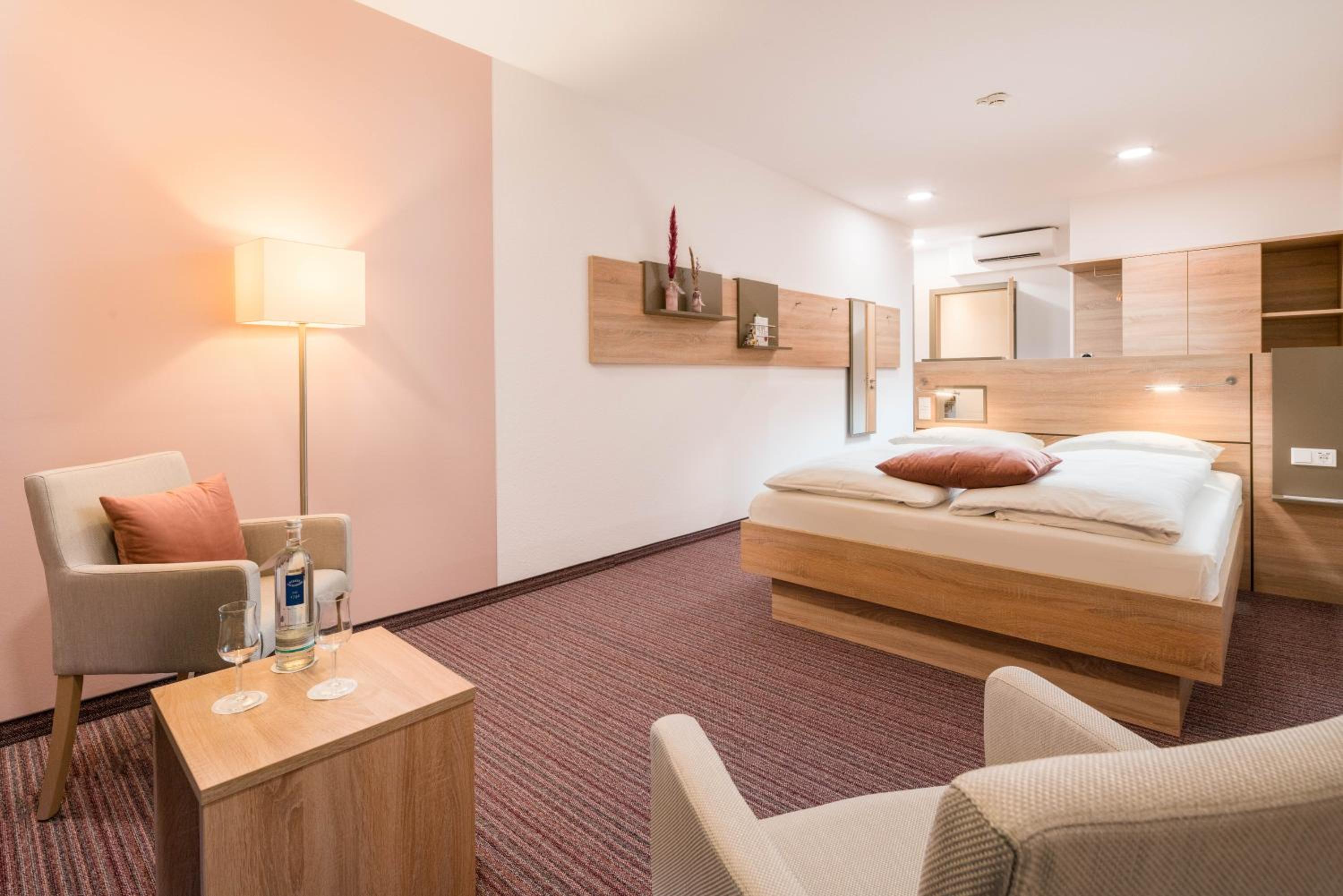 Classic Plus Double Room excluding thermal bath access  photo 3