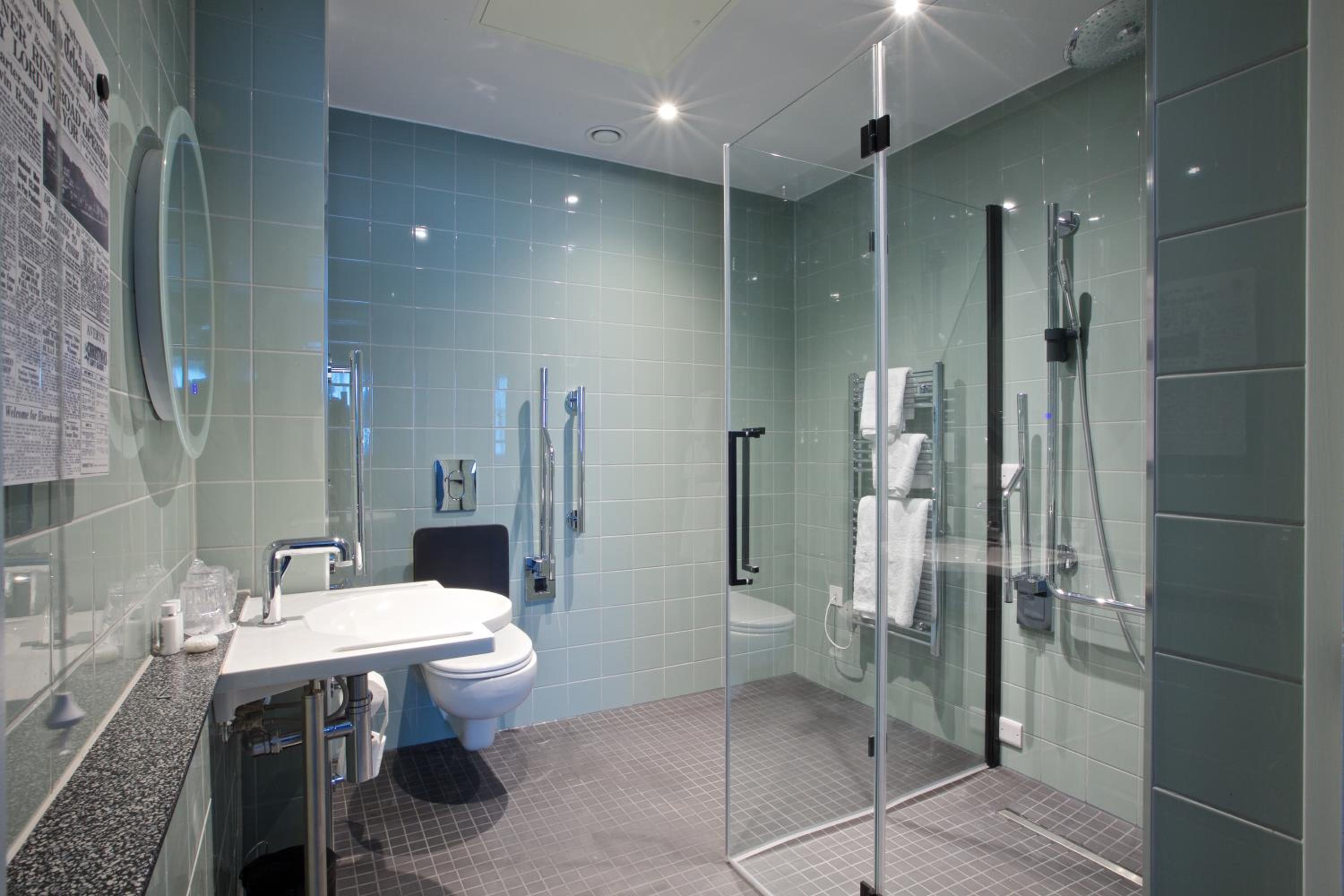 Freedom Accessible Double or Twin Room - Photo 6