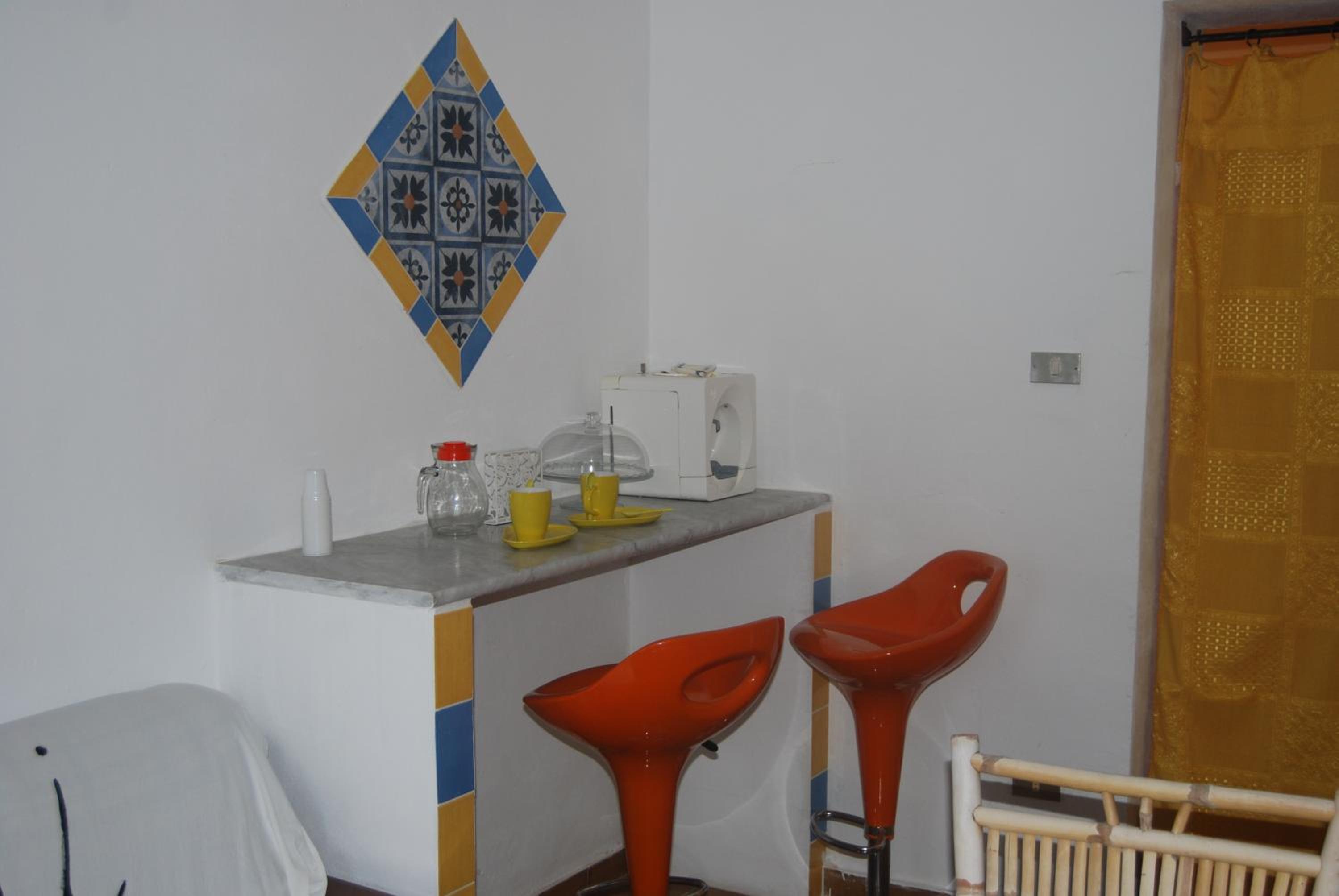 One-Bedroom House photo 3