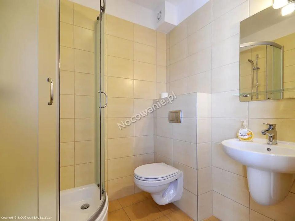 Triple Room with Private Bathroom photo 3