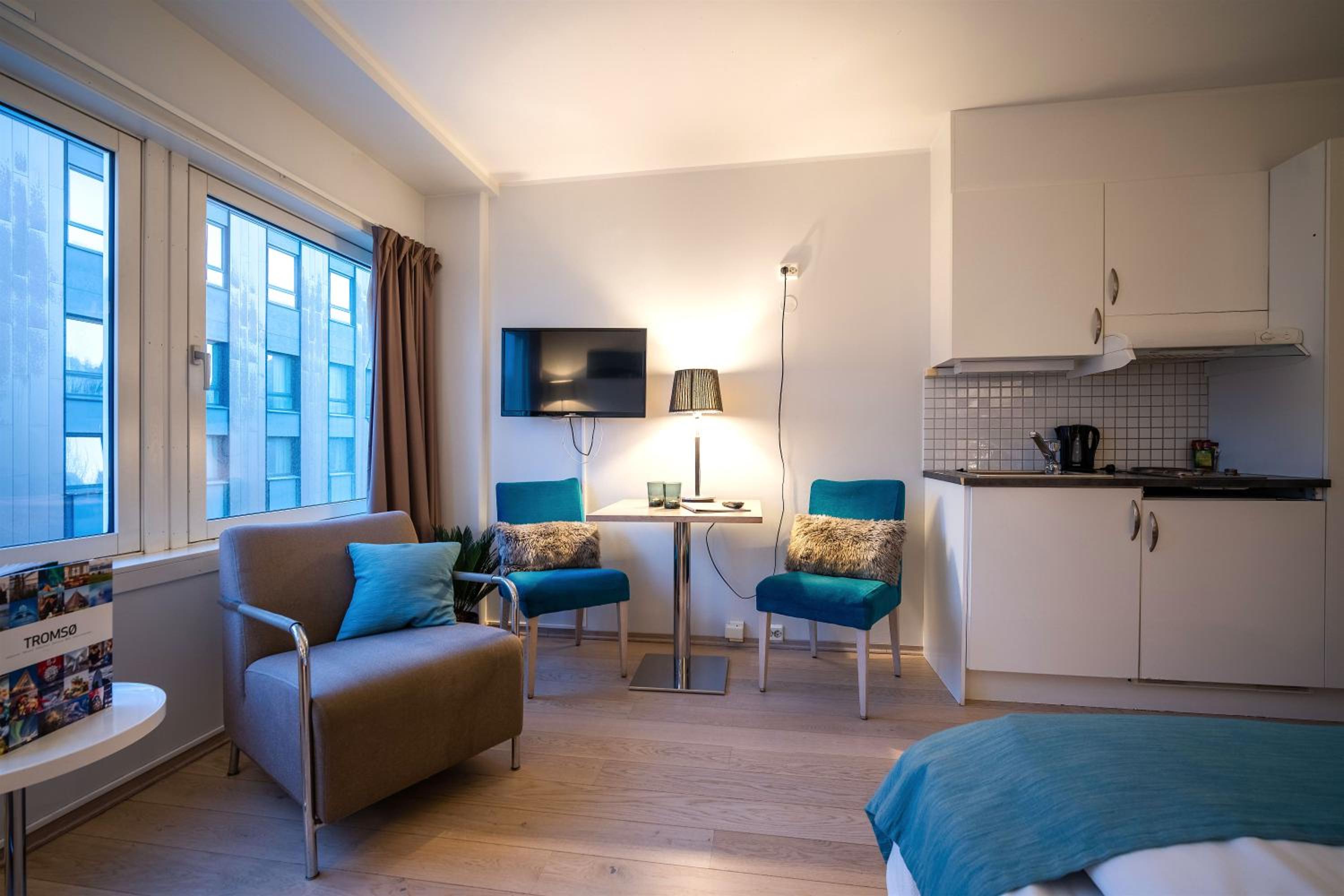 Double Room - Photo 5