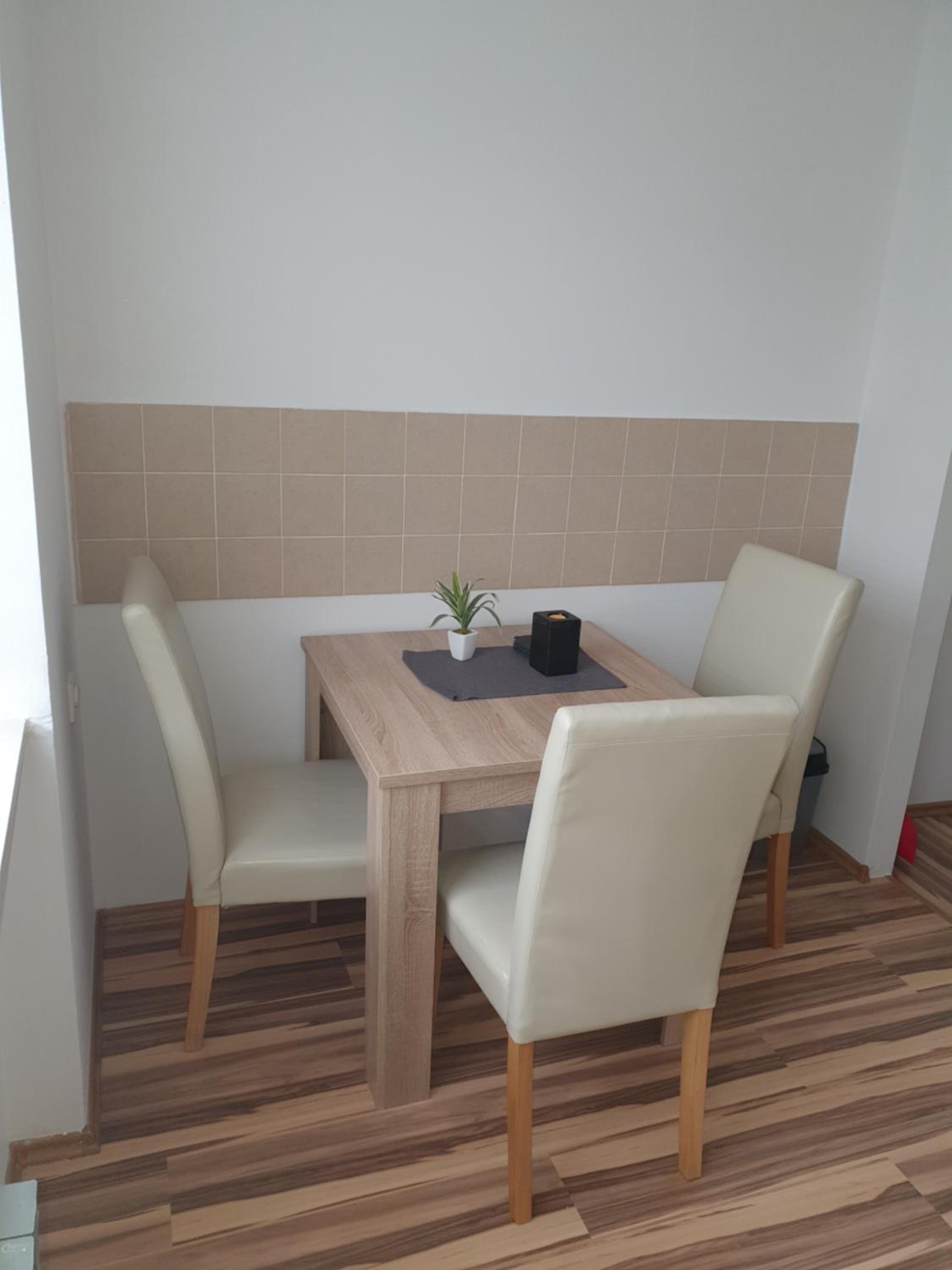 Studio Apartment - Photo 11