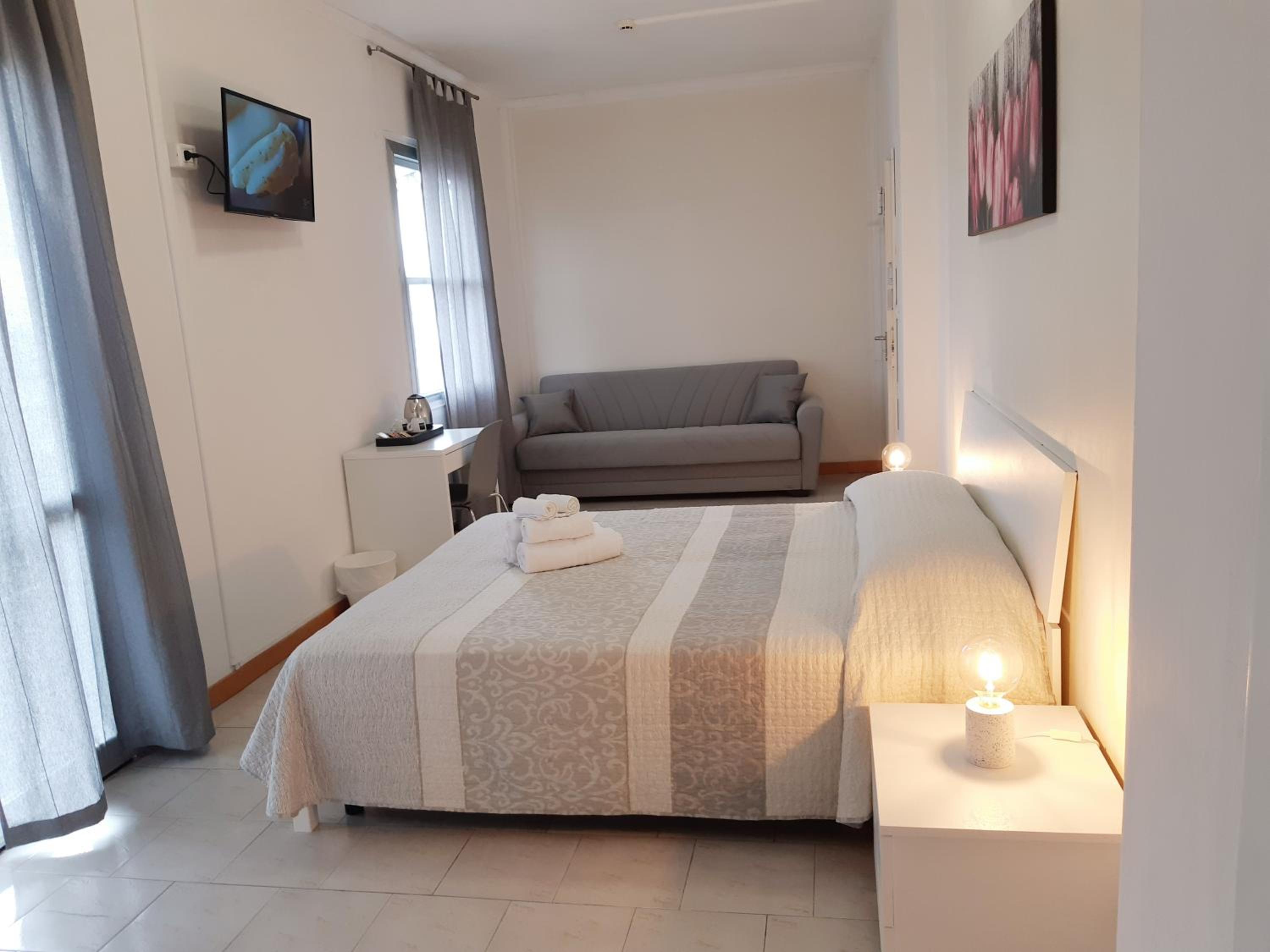 Superior Double Room - Photo 9