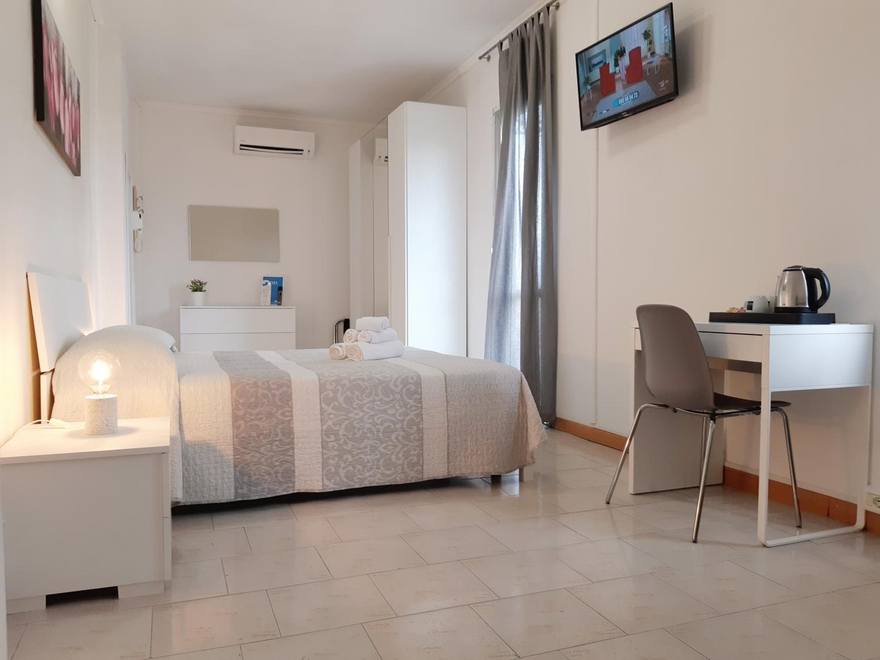 Superior Double Room - Photo 7