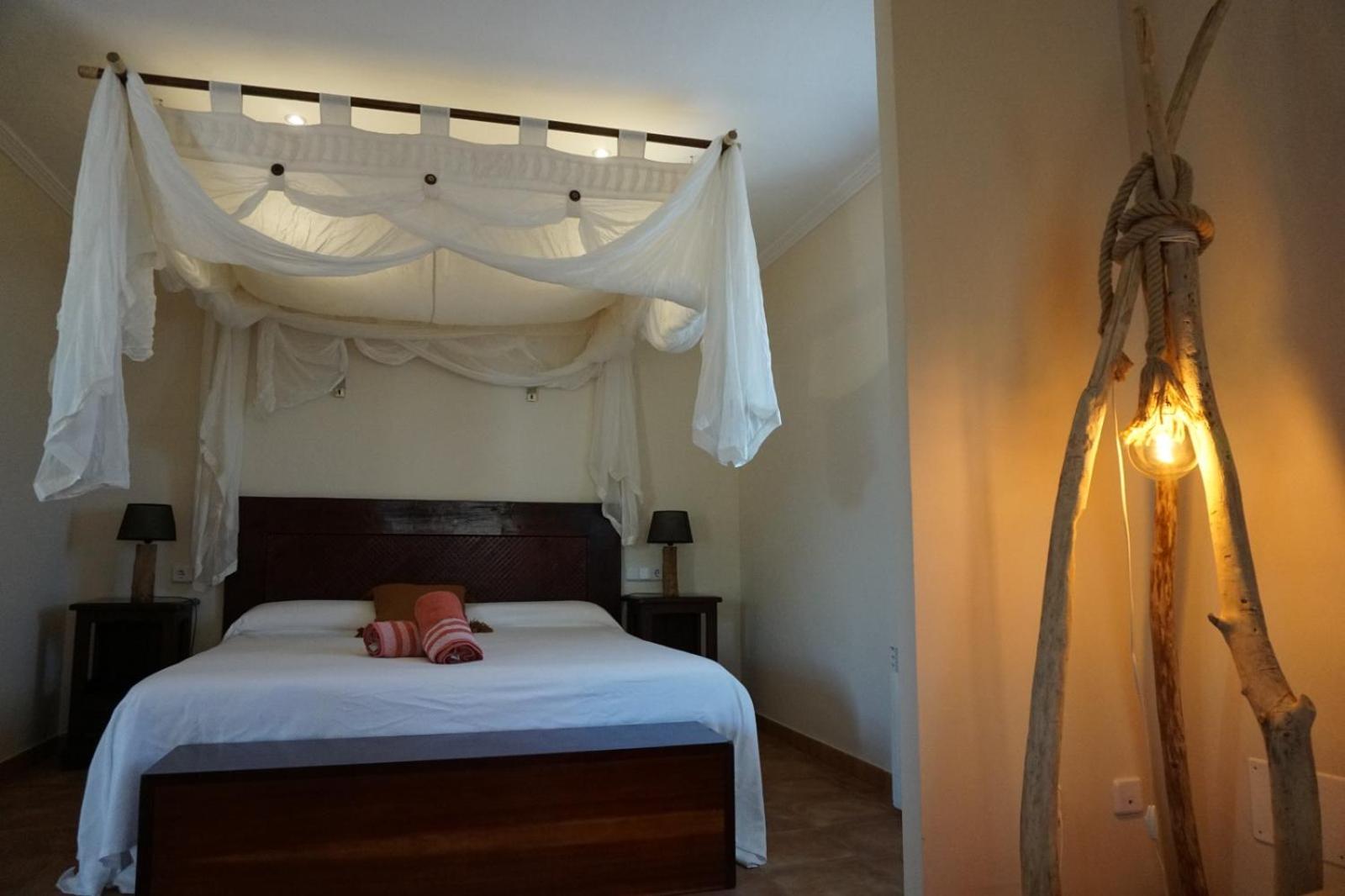 Deluxe Double or Twin Room with Garden View - Photo 1