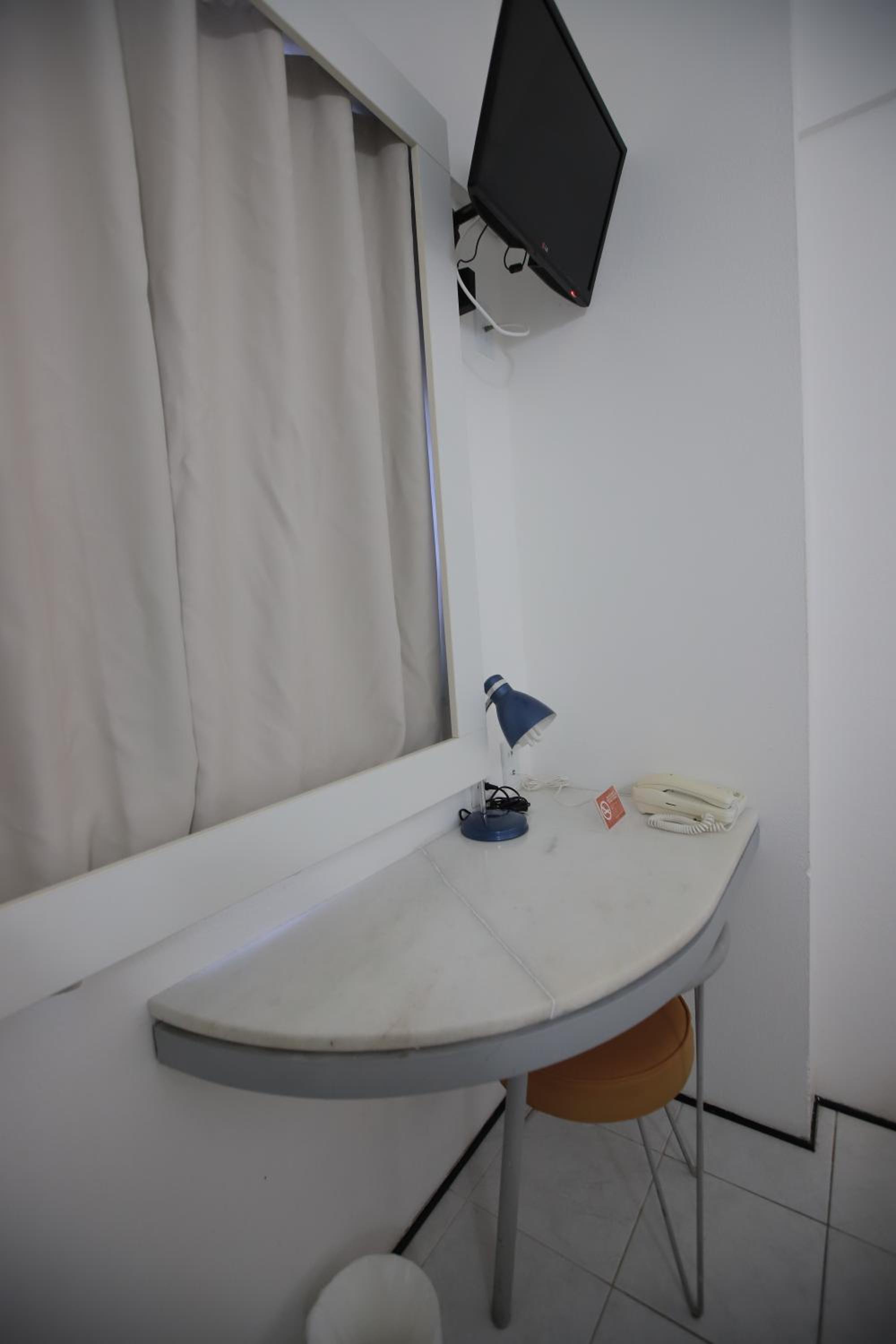 Standard Twin Room photo 1