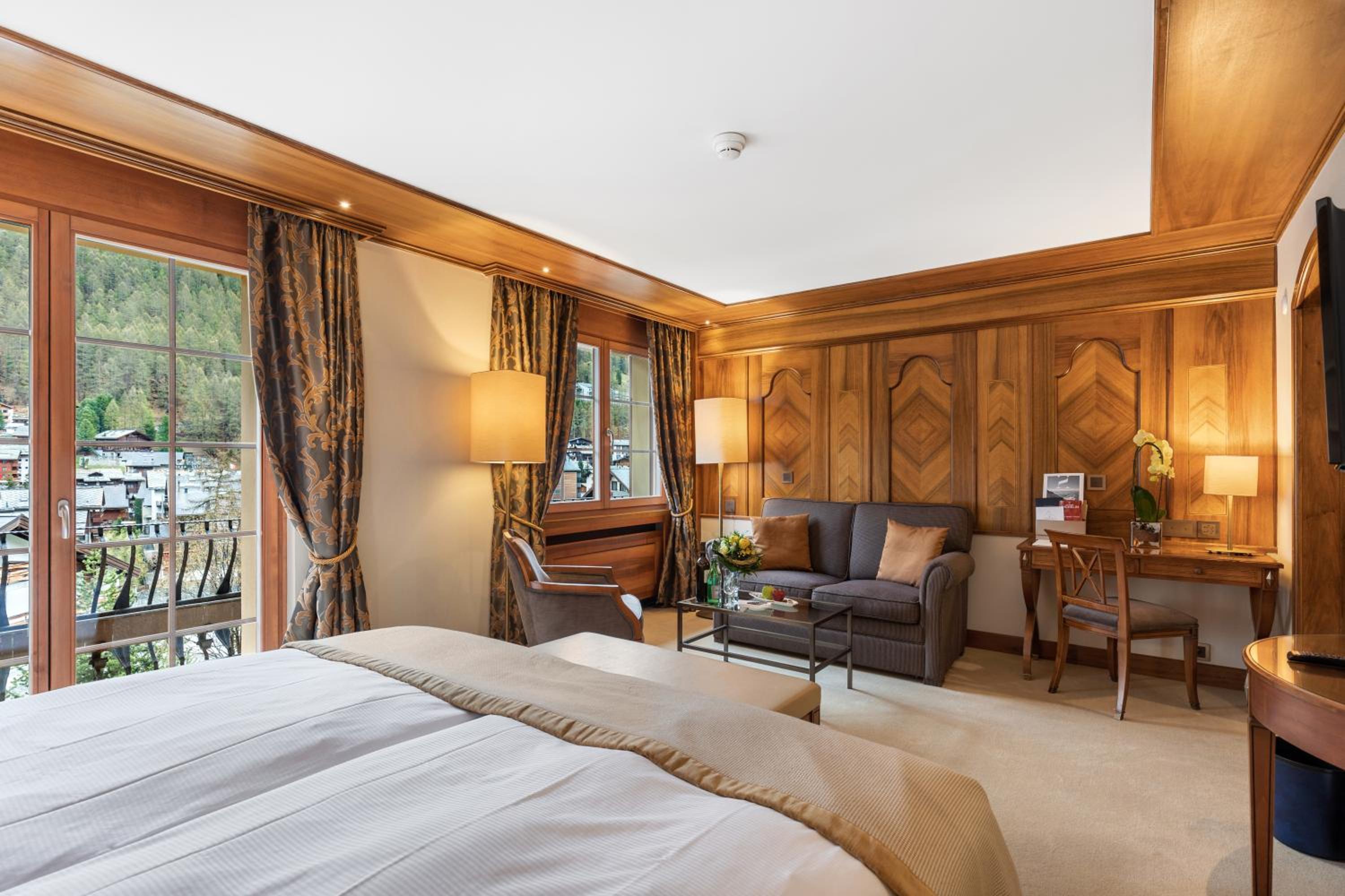 Double Room Deluxe - Photo 5