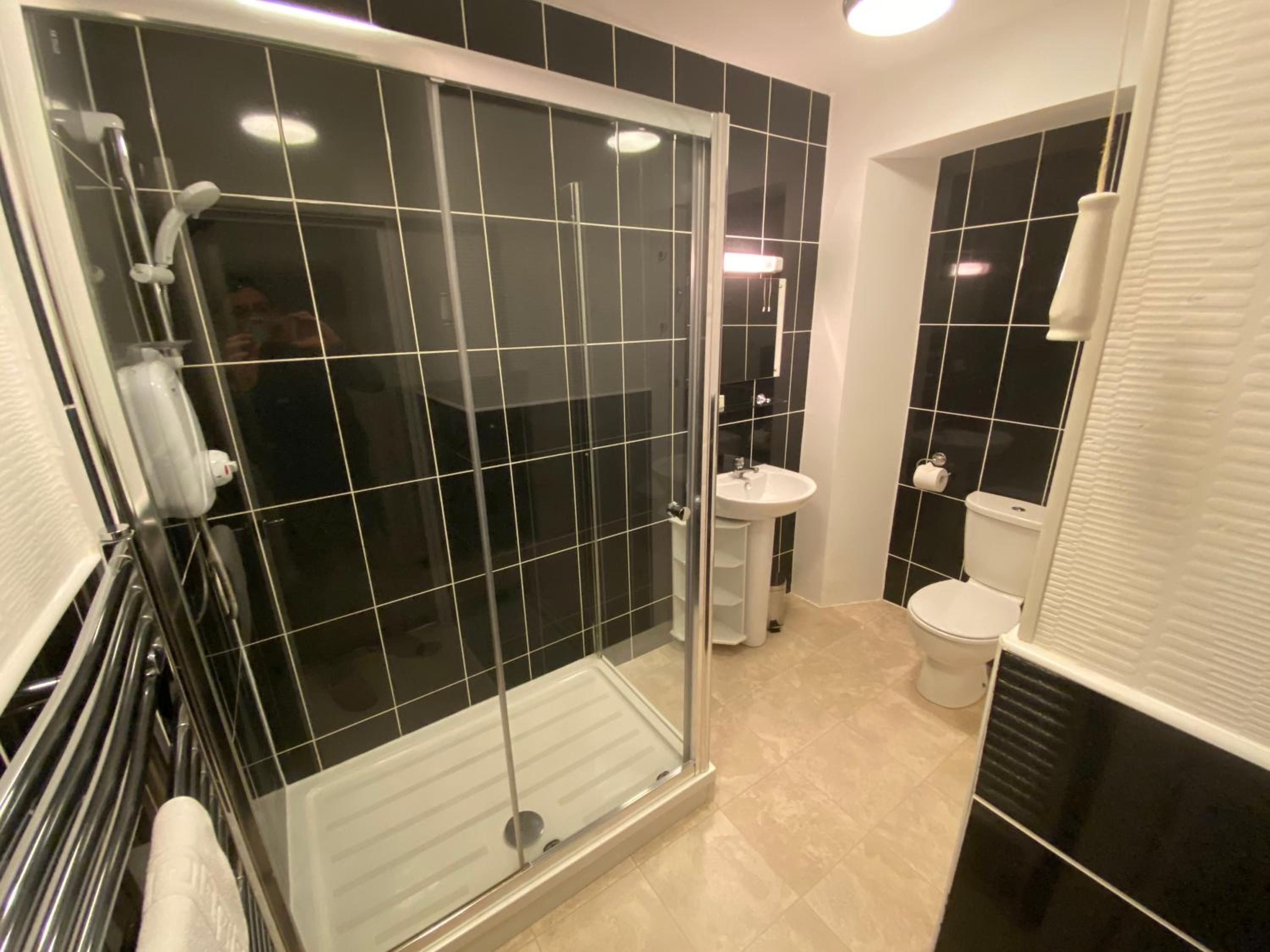 Superior King Room - Photo 7