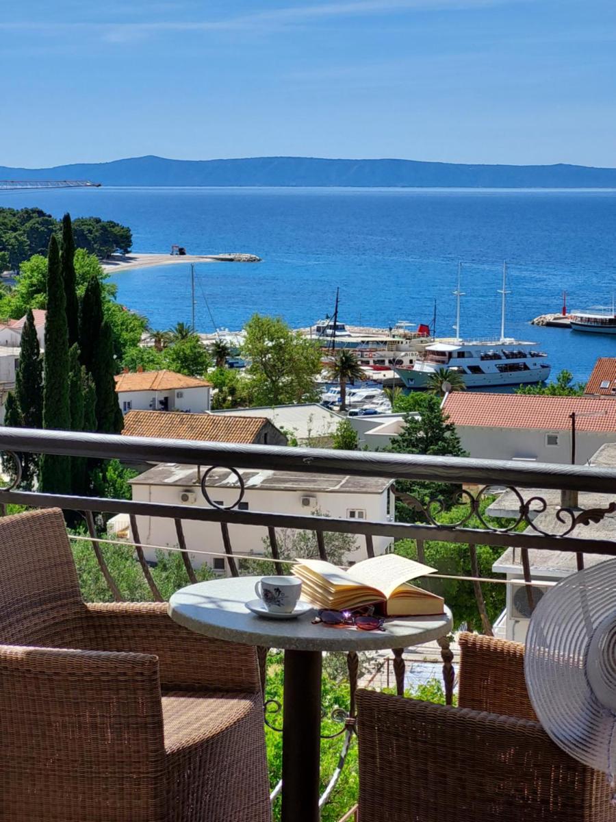 Studio with Sea View and Balcony