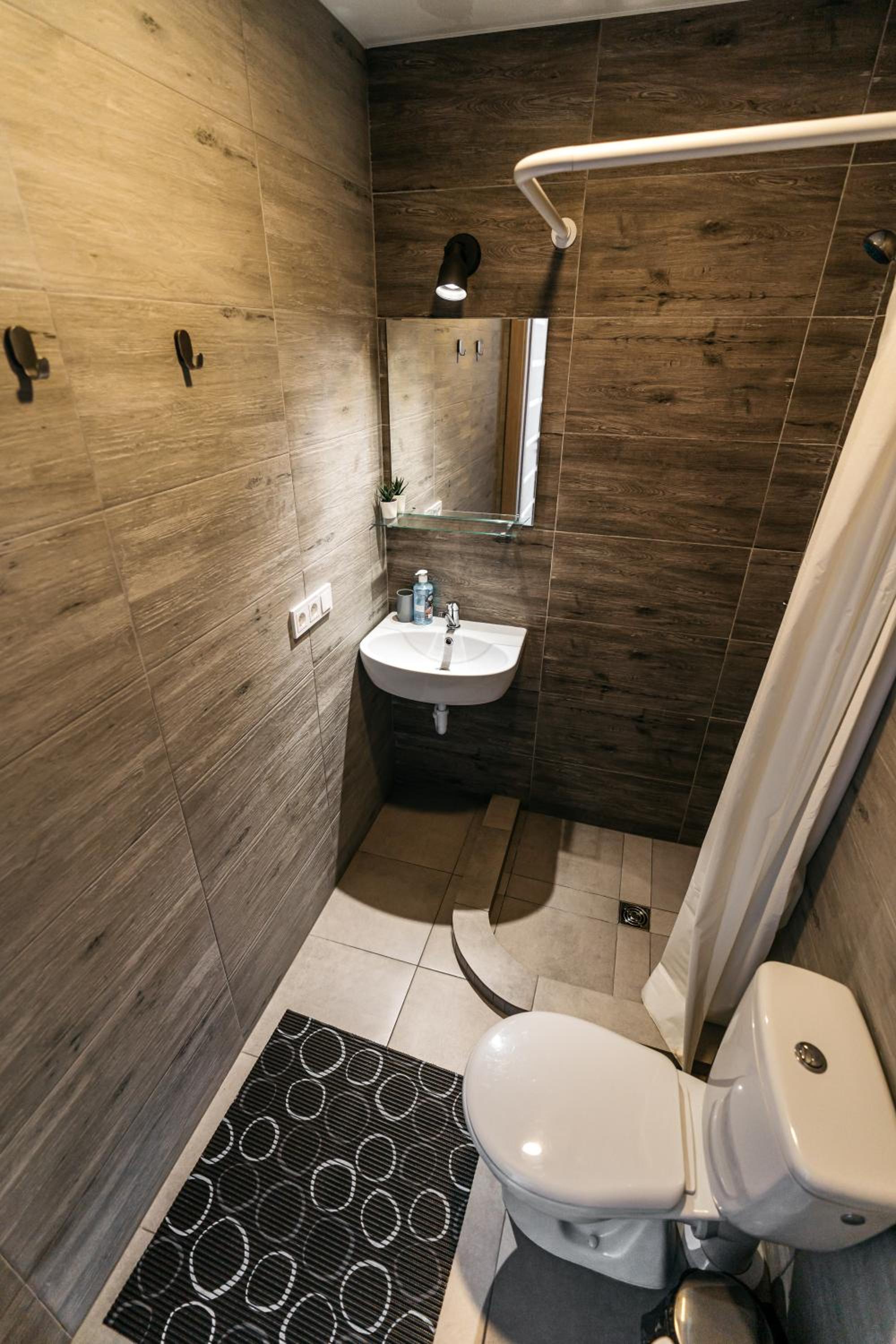 Double Room with Private Bathroom photo 2