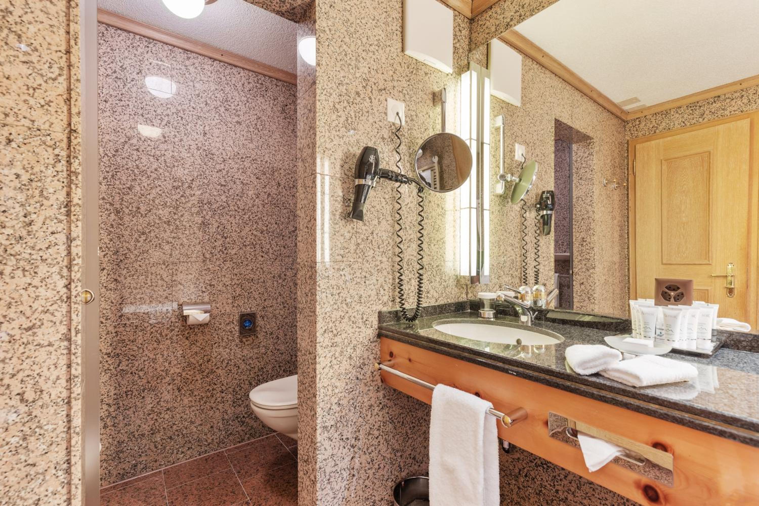  Superior Double Room - Photo 10