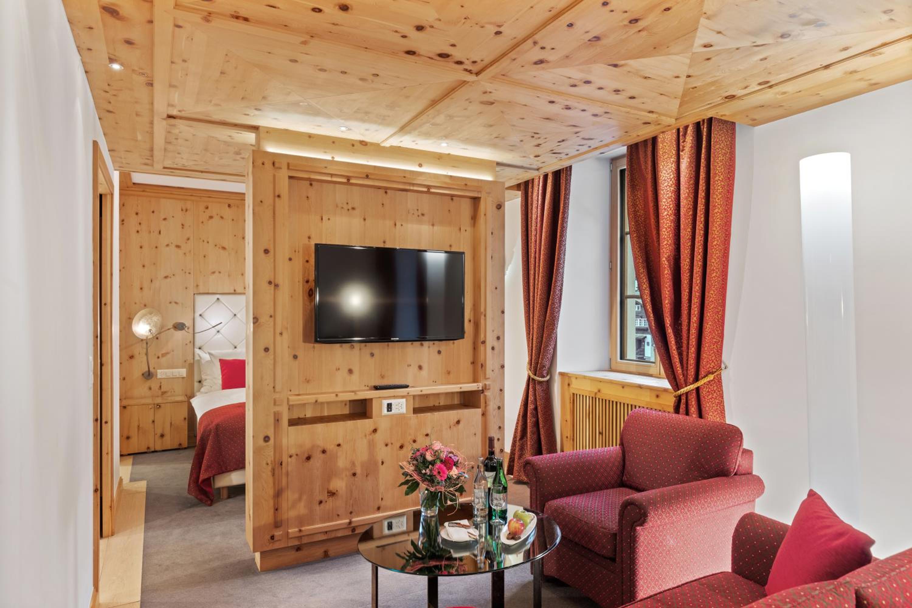 Junior Suite Matterhorn View - Photo 8