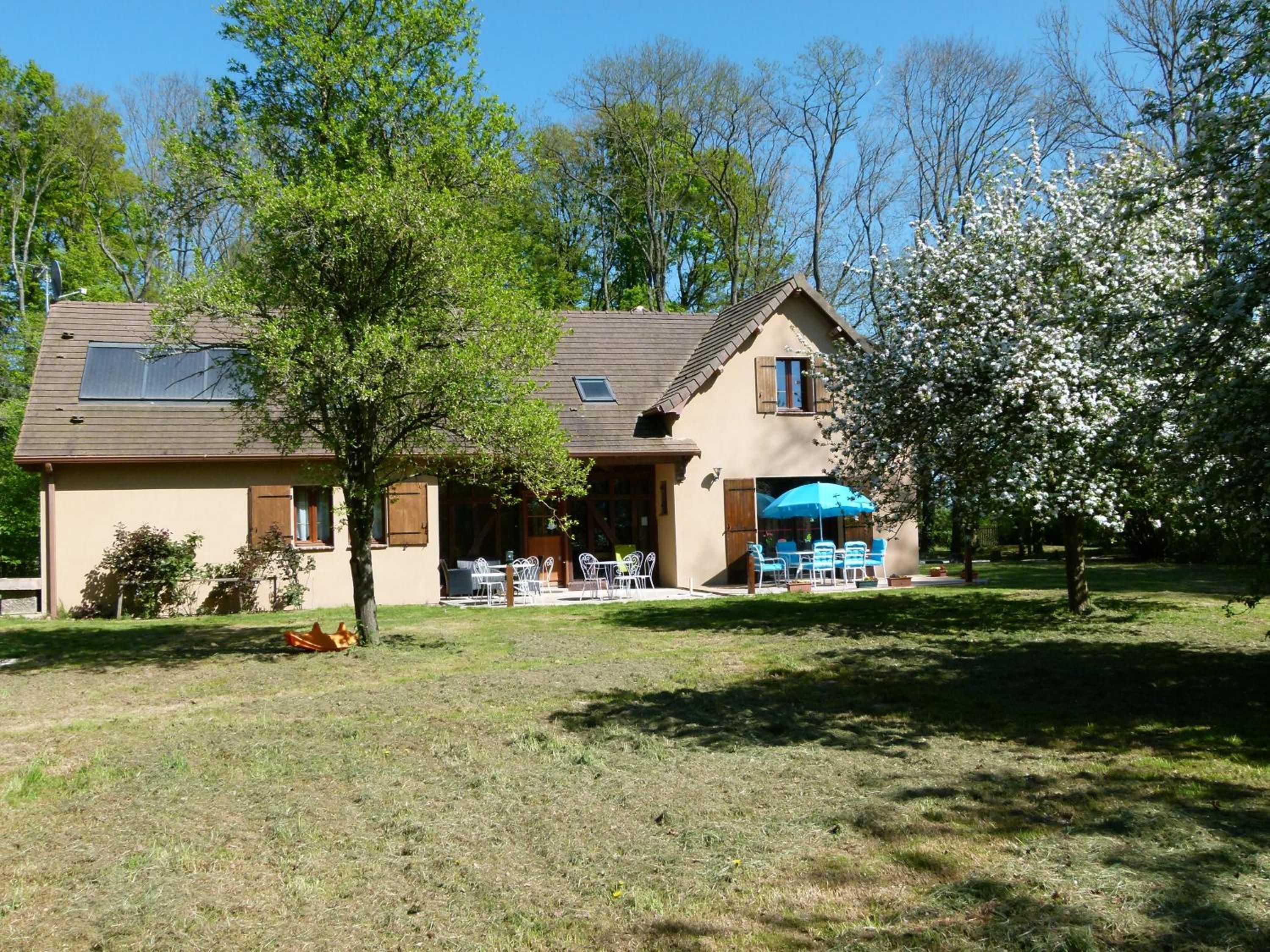 Family Room - Photo 13