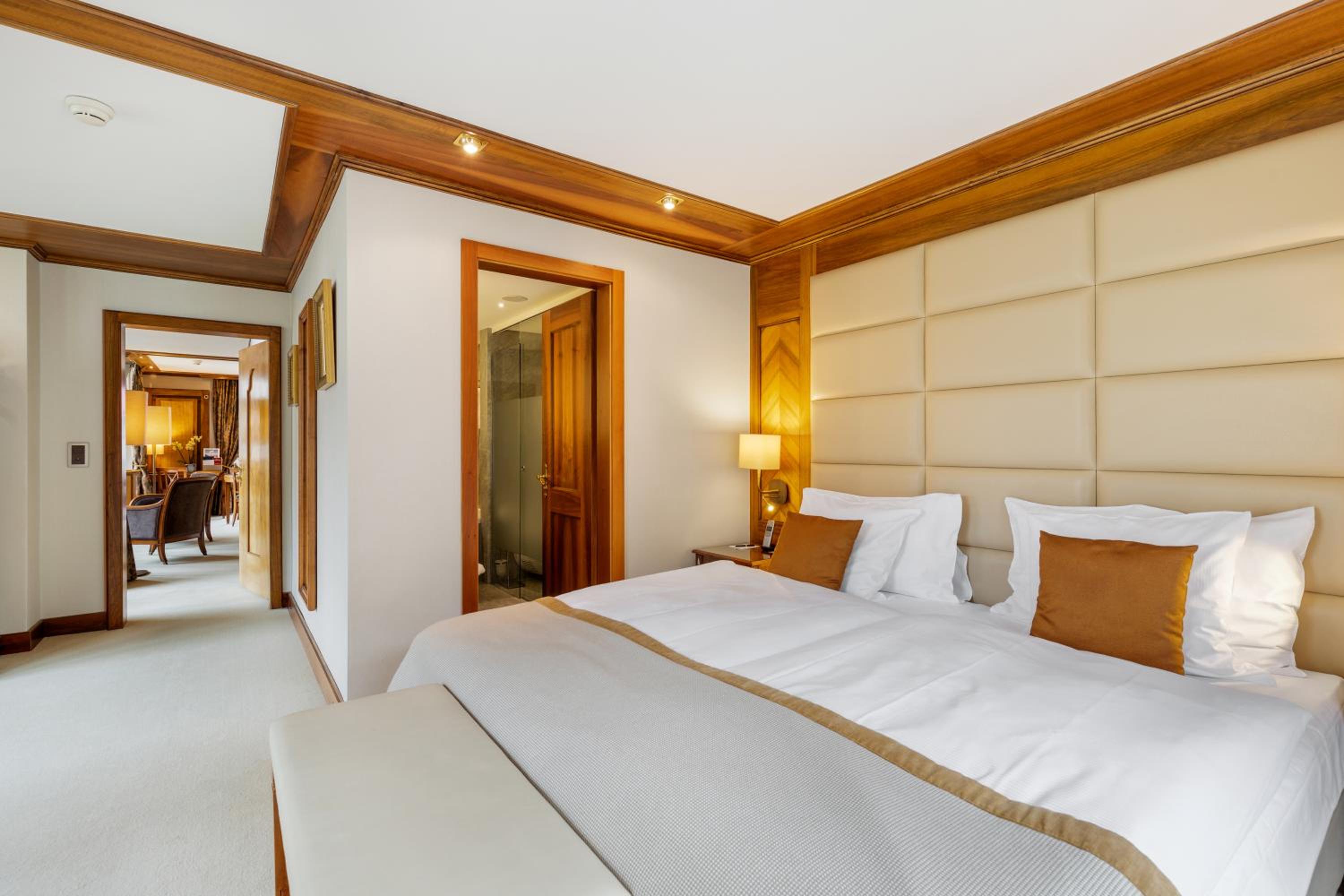Grand Suite with Matterhorn View - Photo 6