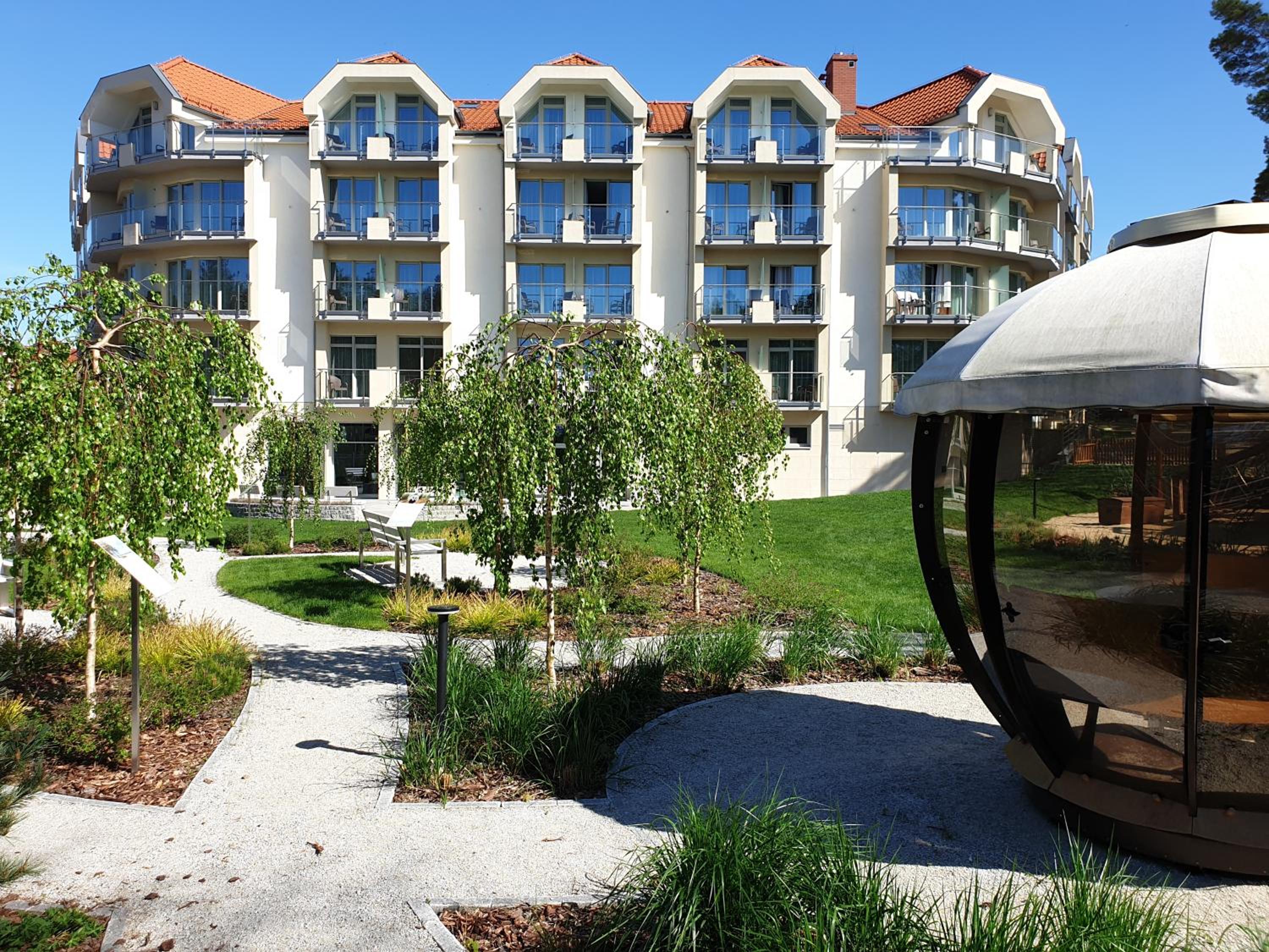 Deluxe Double Room with Extra Bed, Balcony and Forest View - Photo 32