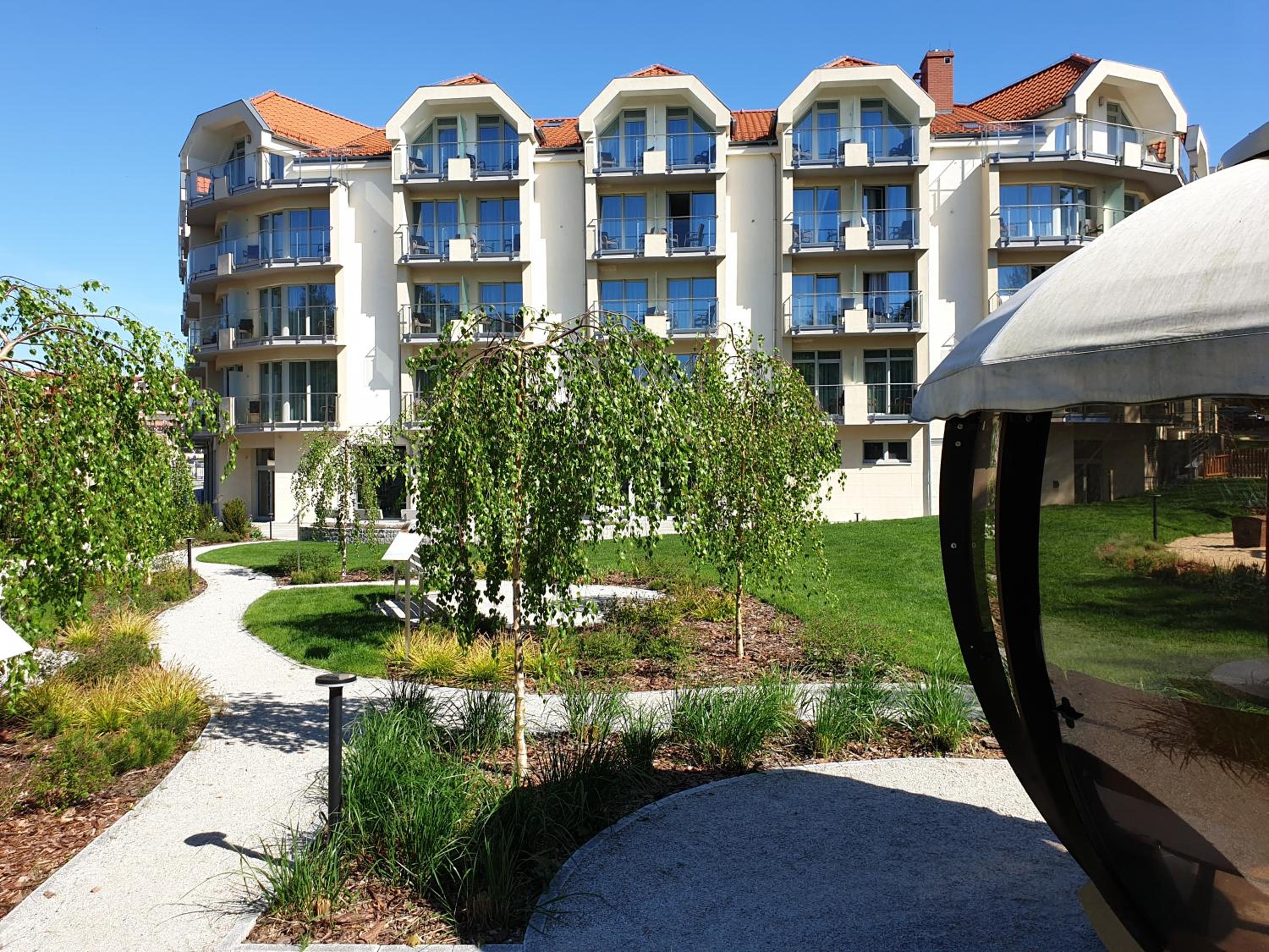 Deluxe Double Room with Extra Bed, Balcony and Forest View - Photo 30