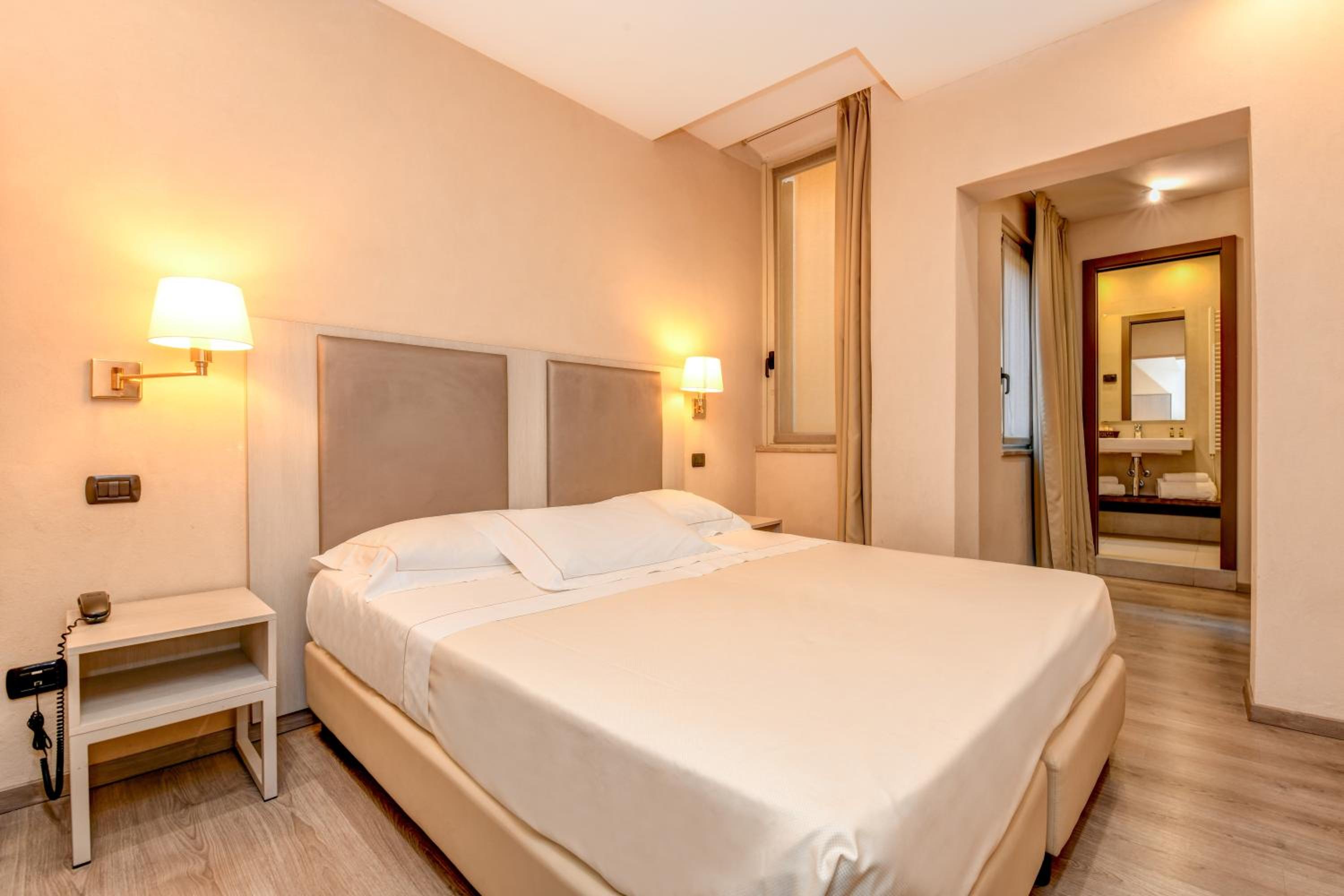 Economy Double or Twin Room - Photo 1