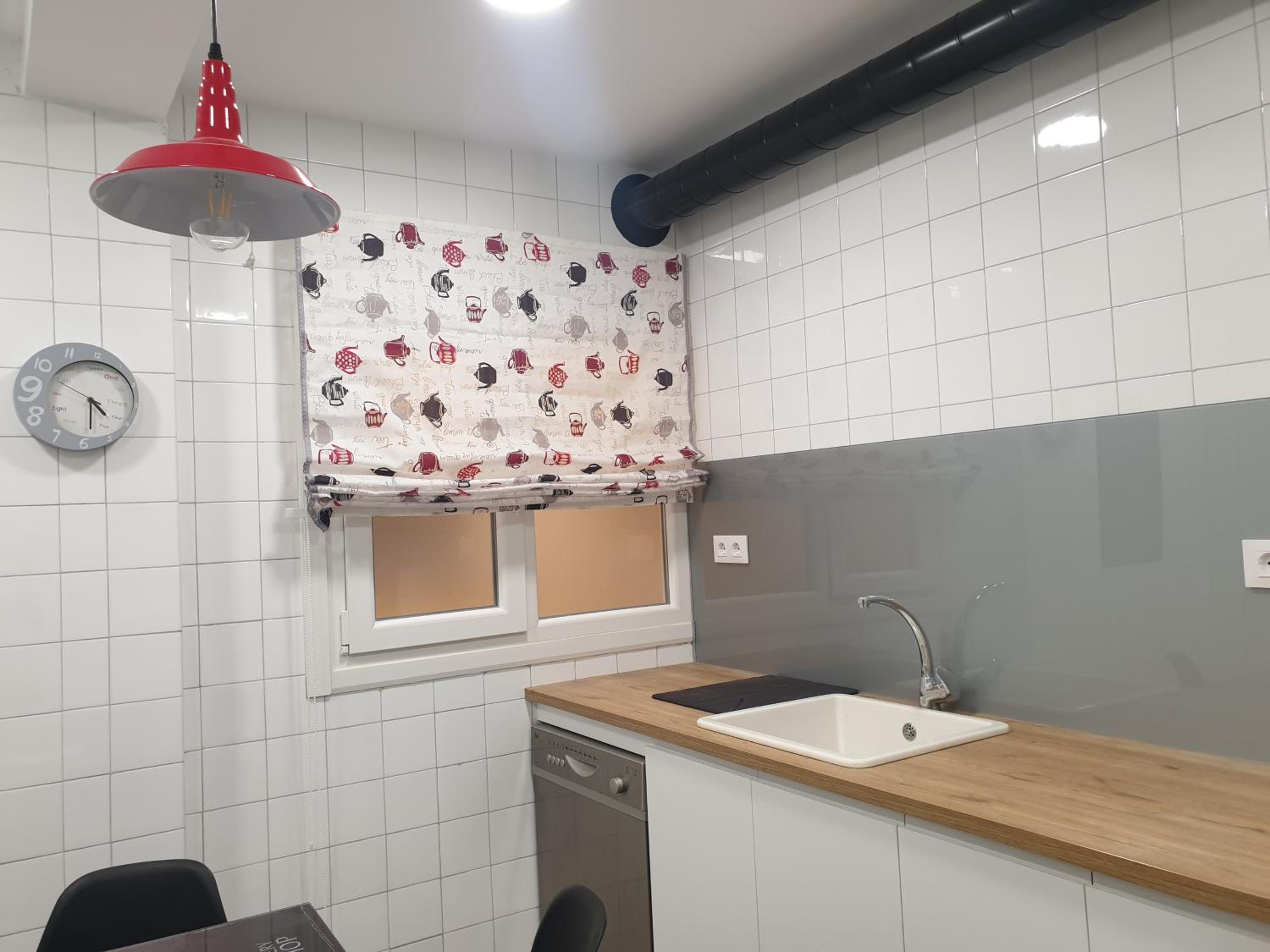 Three-Bedroom Apartment - Photo 31