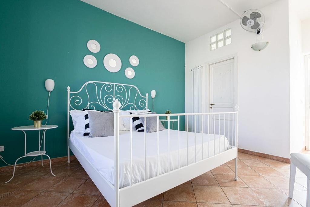 Double Room With Private Bathroom - Photo 12