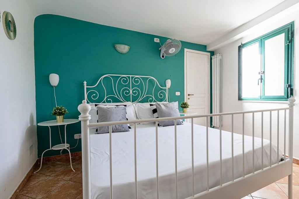 Double Room With Private Bathroom - Photo 1