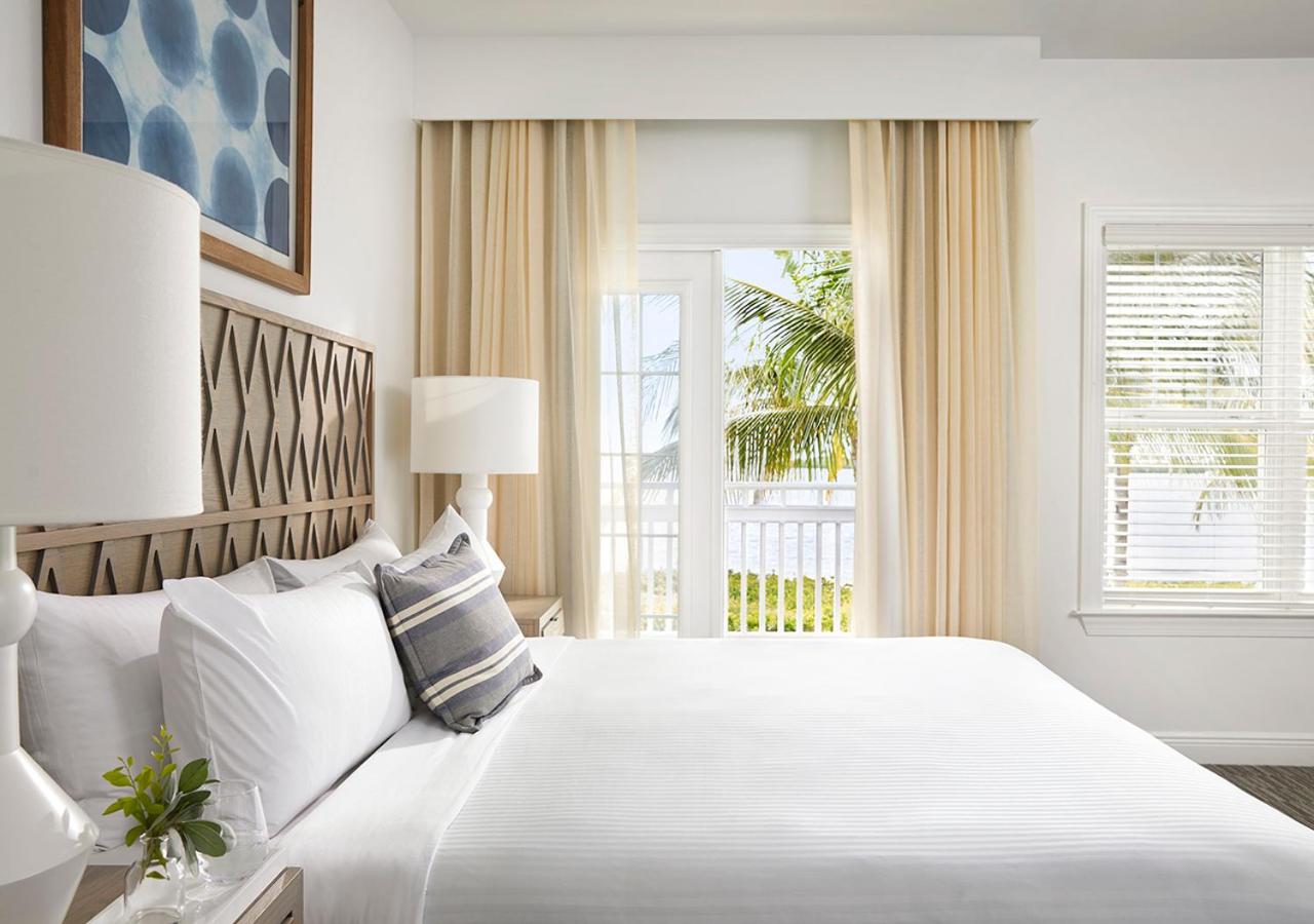 King Suite - Water Front - Photo 7