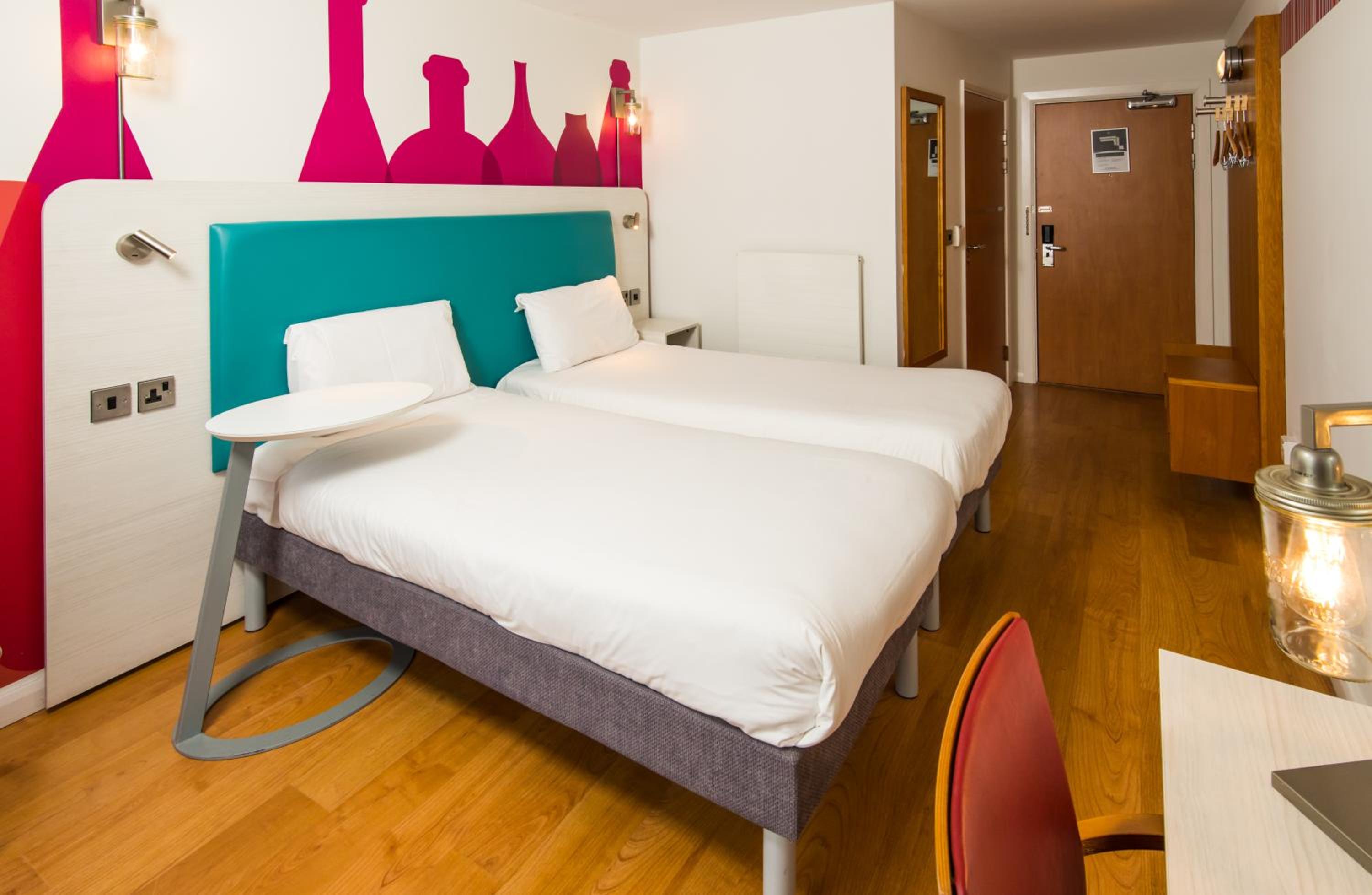 Twin Room - Photo 4