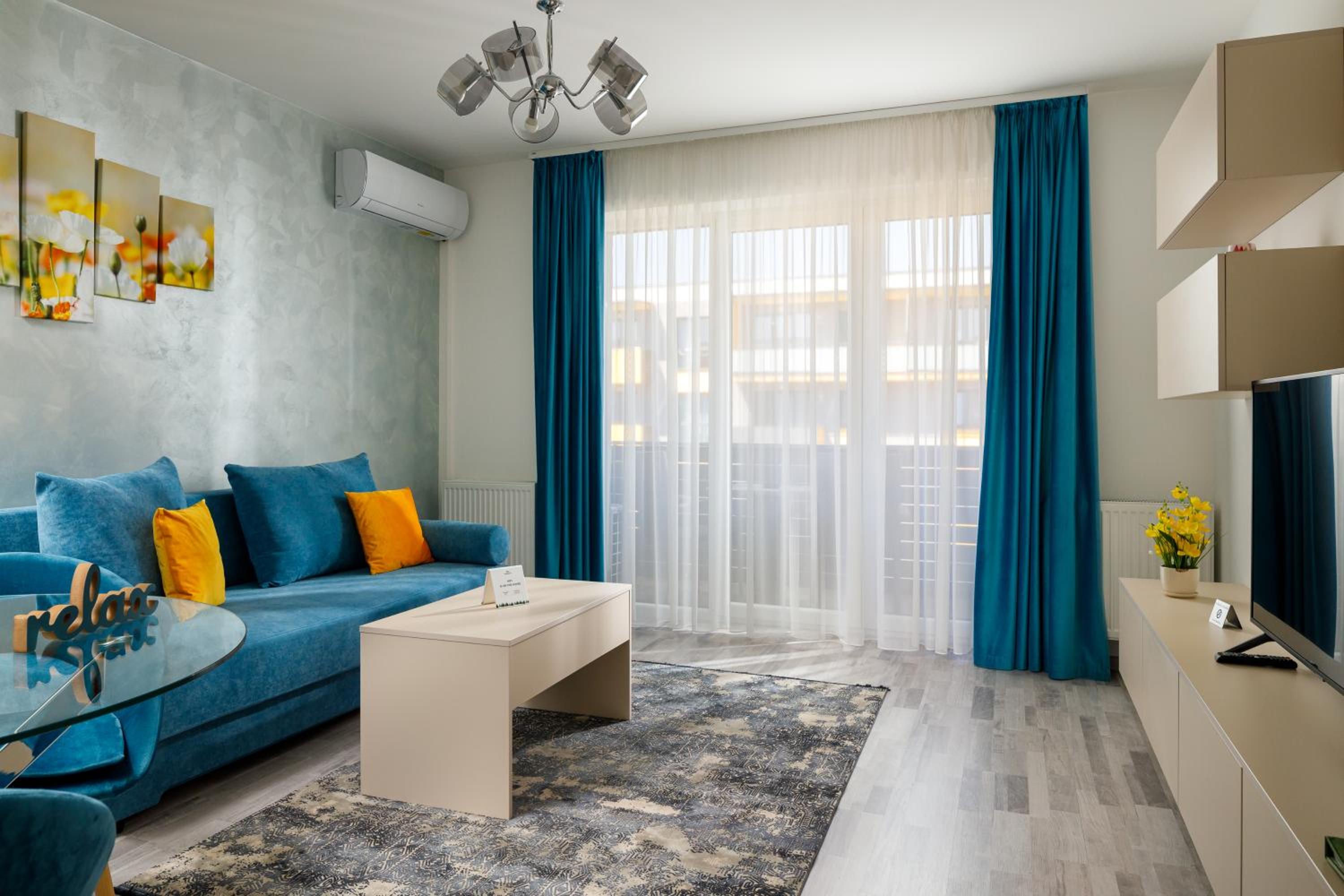 Breezy Two-Bedroom Apartment