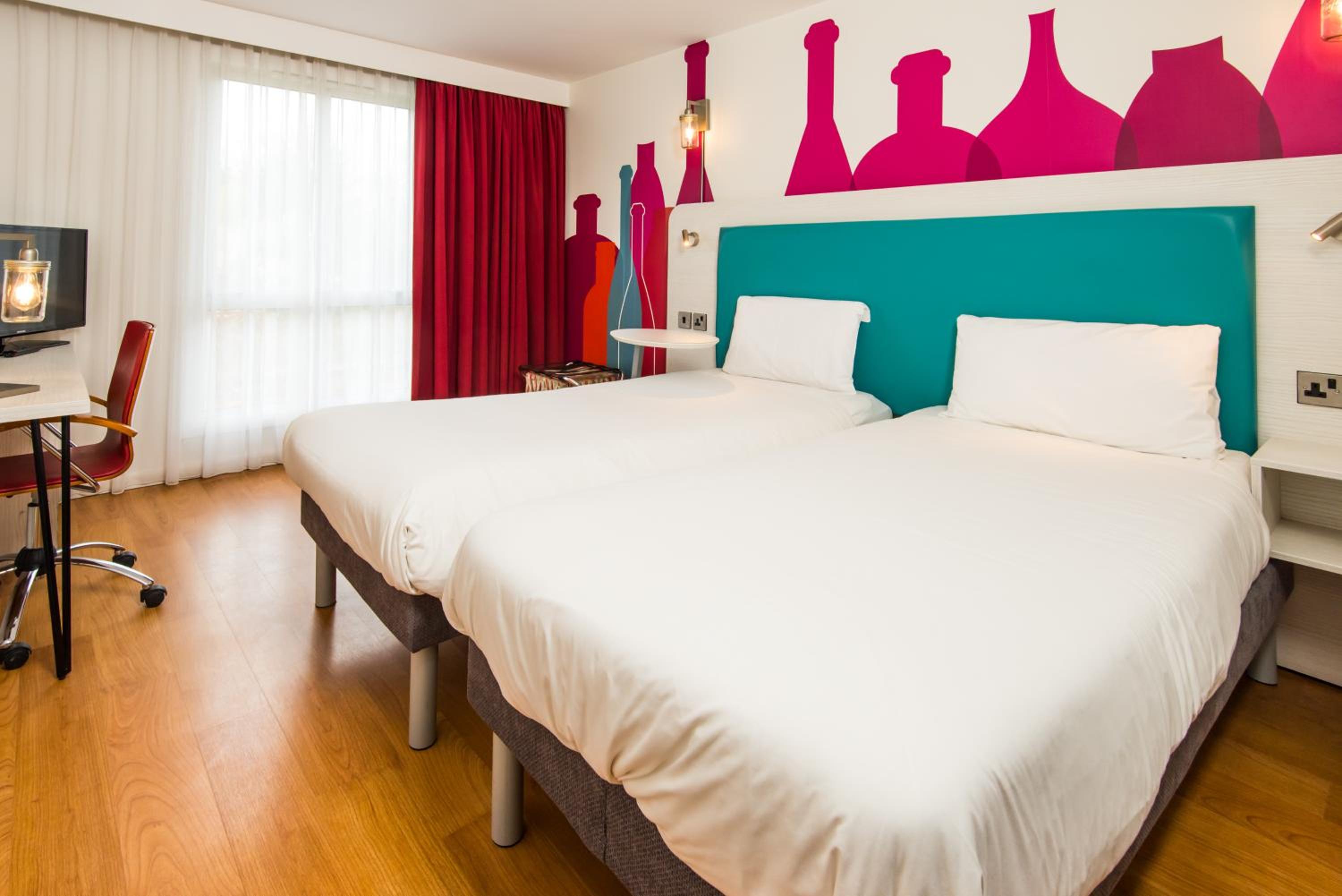 Twin Room - Photo 1
