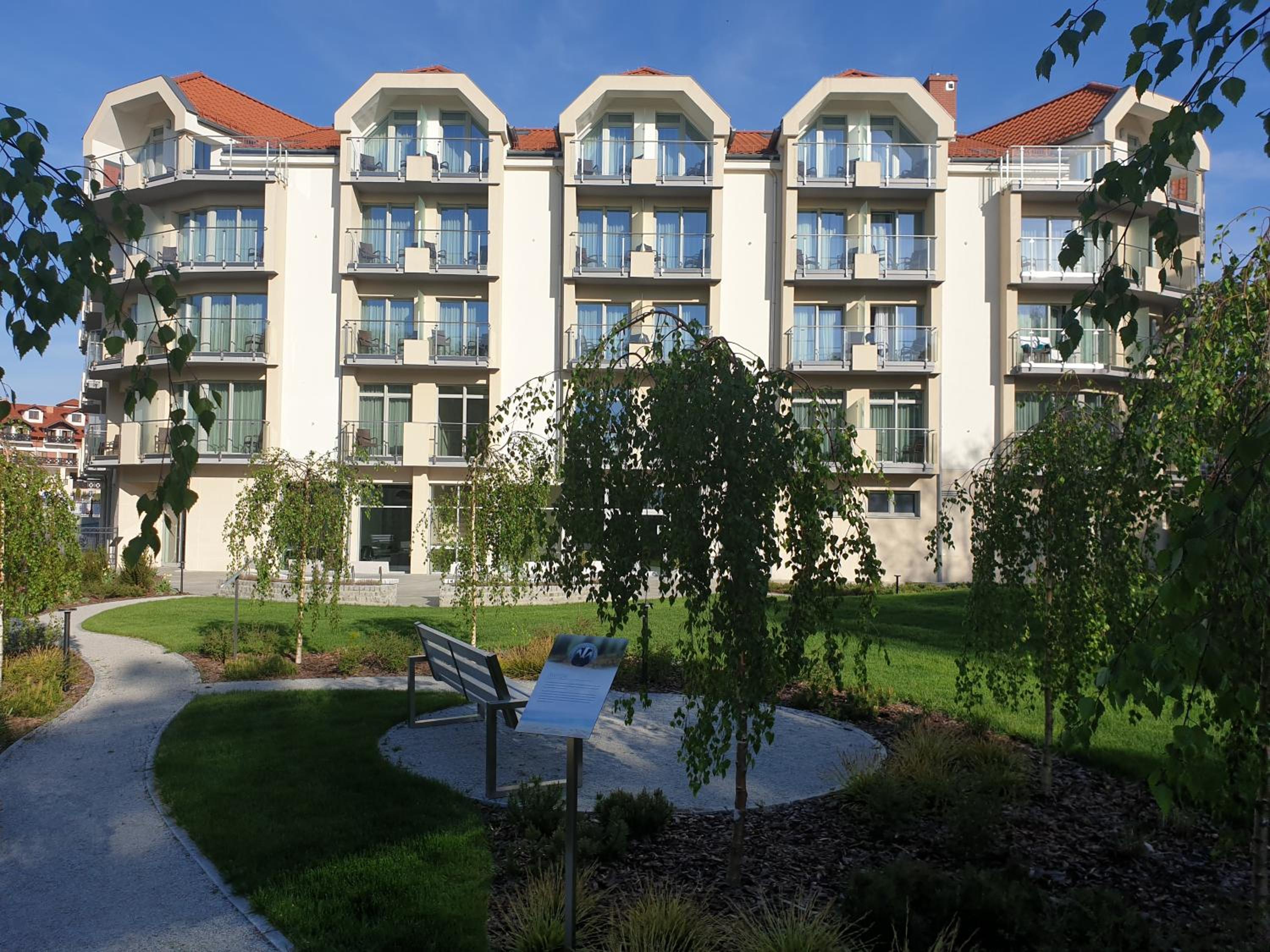 Deluxe Twin or Double Room with Balcony and Forest View - Photo 30