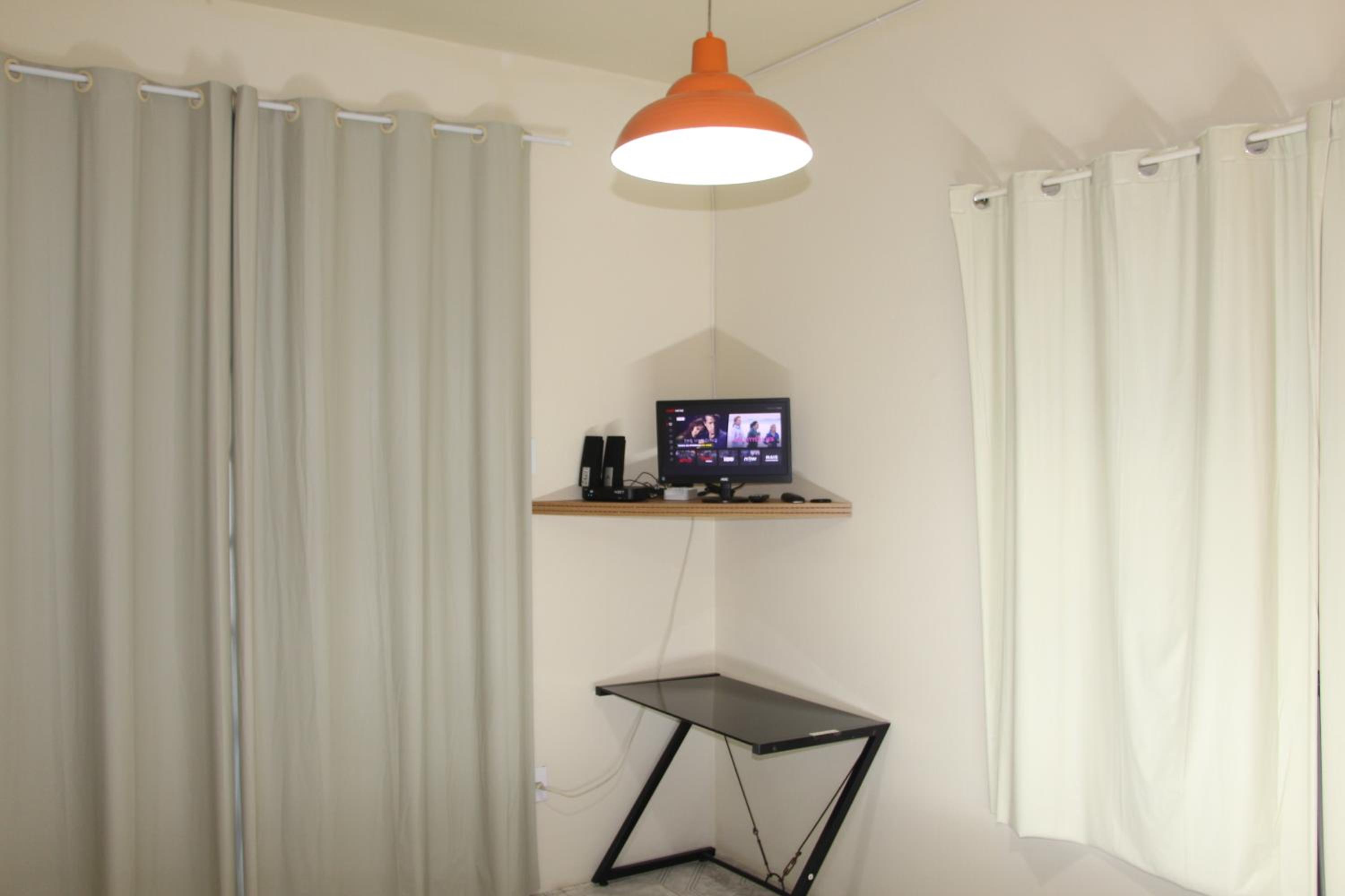 Executive Suite - Photo 5
