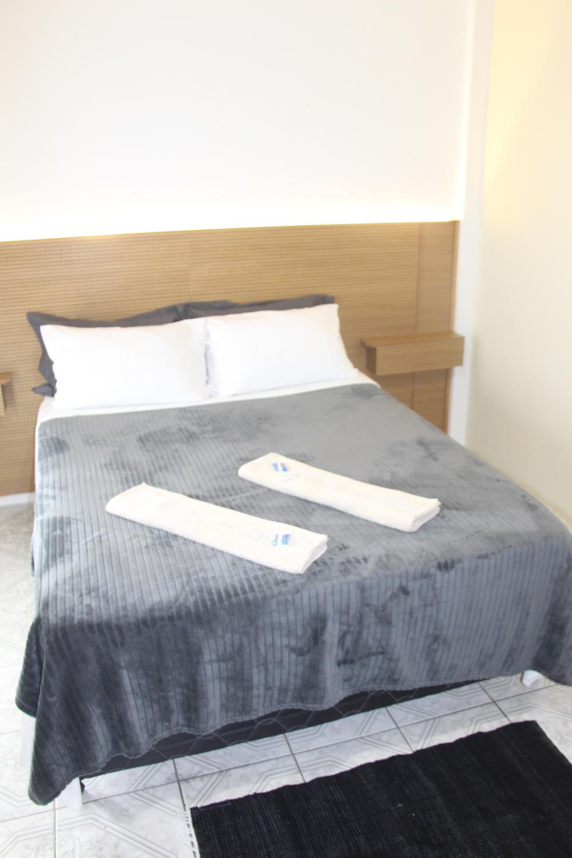 Executive Suite - Photo 6