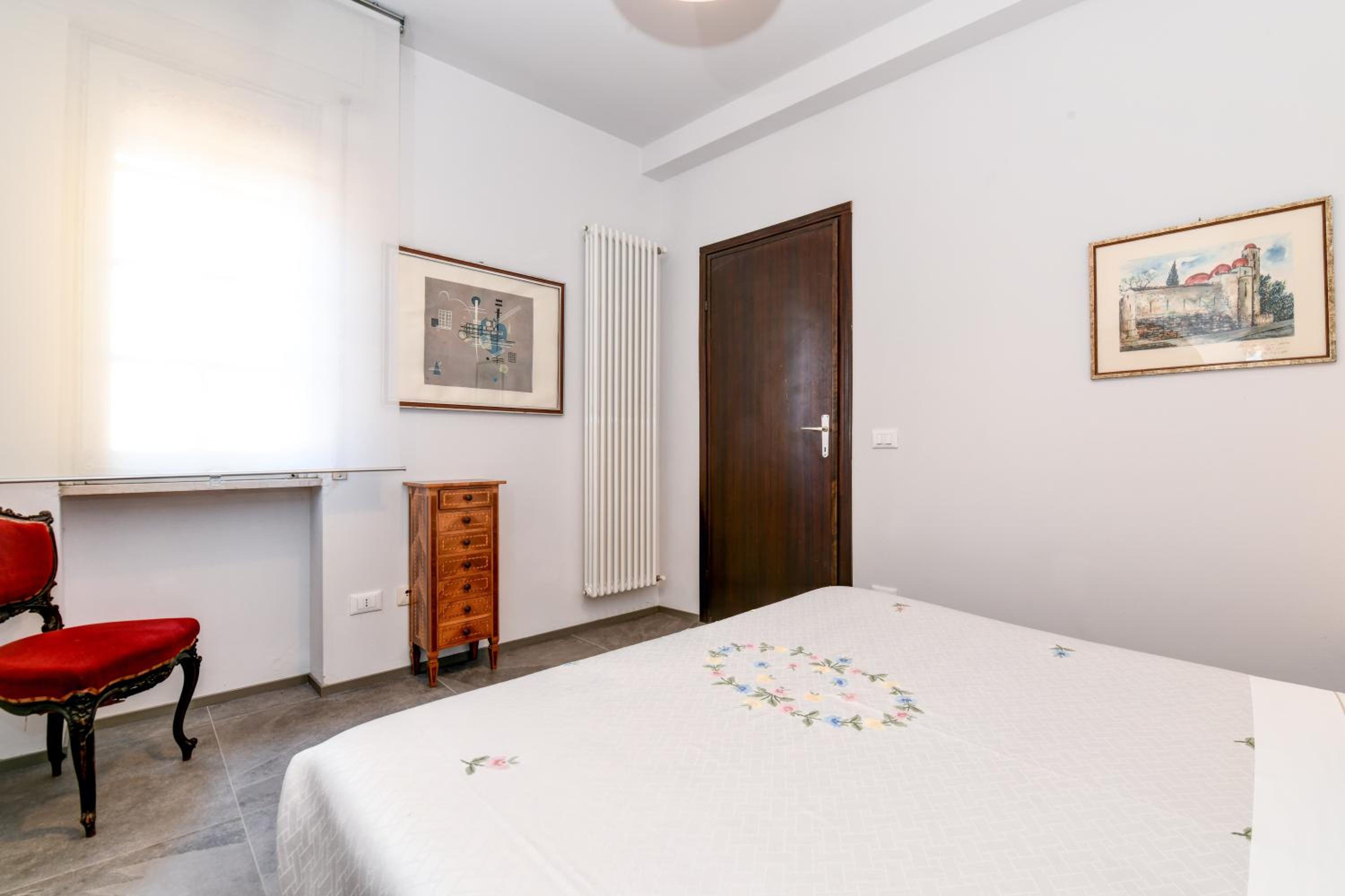 Apartment with Lake View photo 2