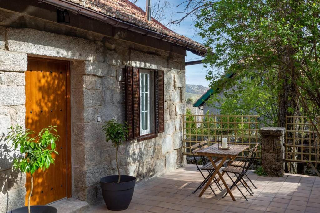 One-Bedroom House - Photo 24