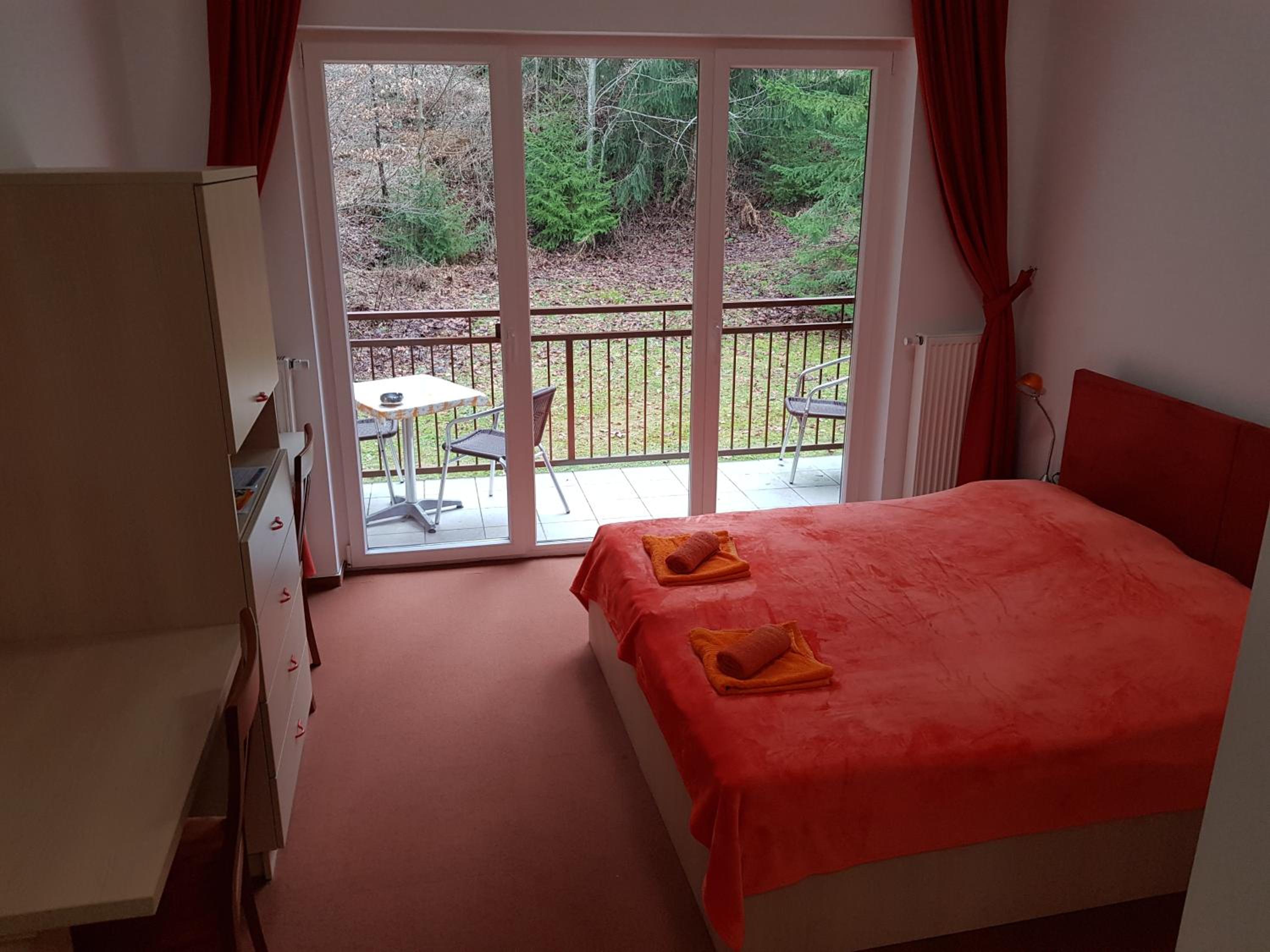 Double Room with Garden View - Photo 1