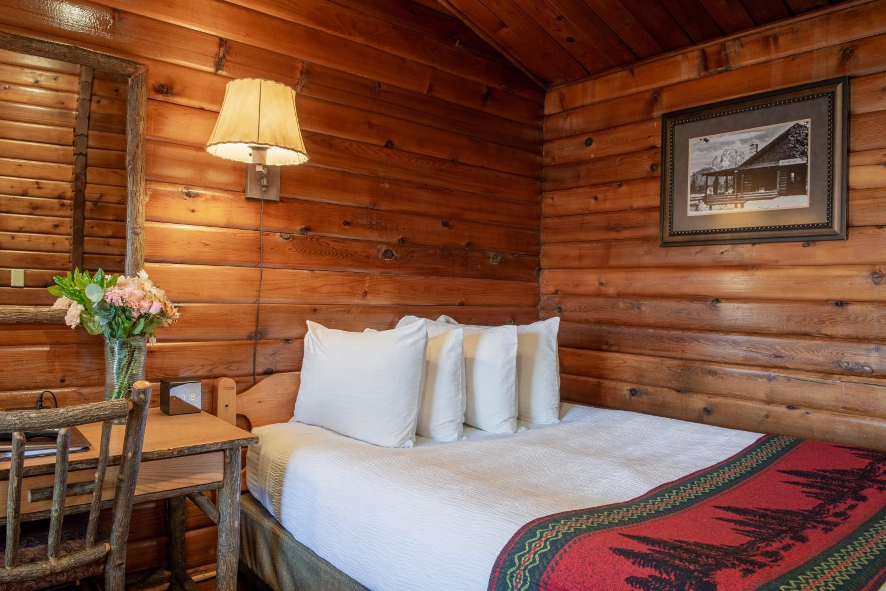 Deluxe King Room photo 1