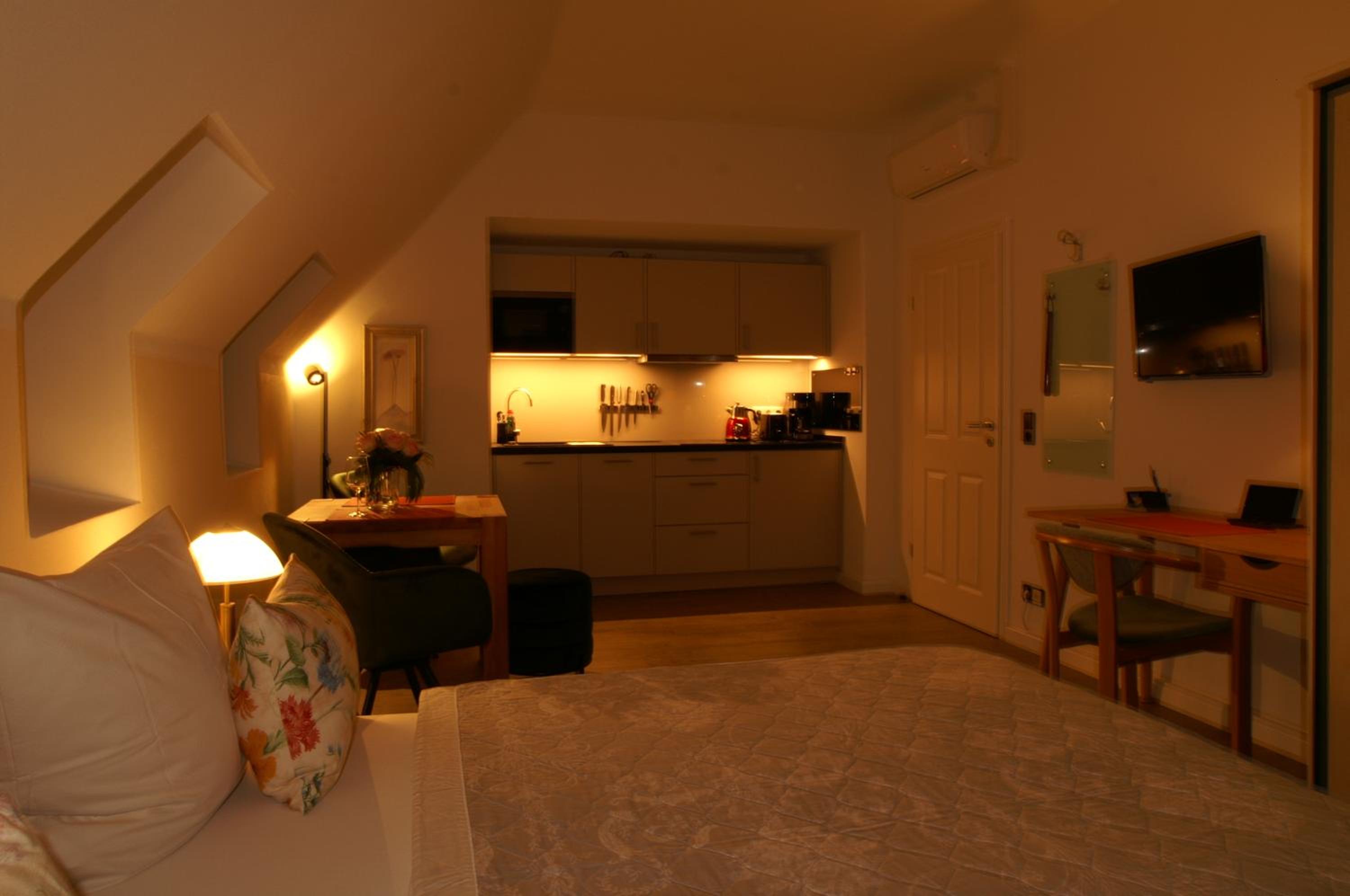 Deluxe Double Room photo 3