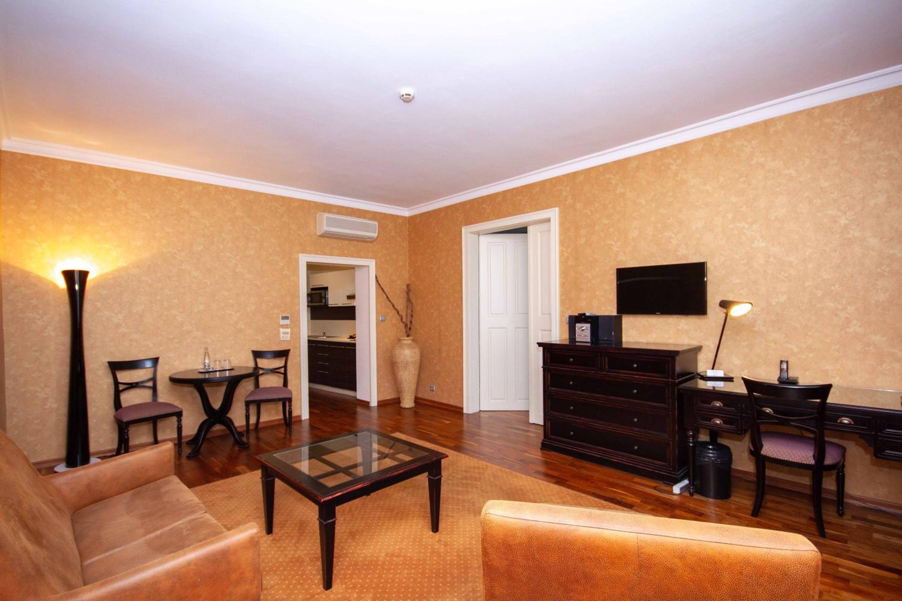 Standard Apartment - Photo 6