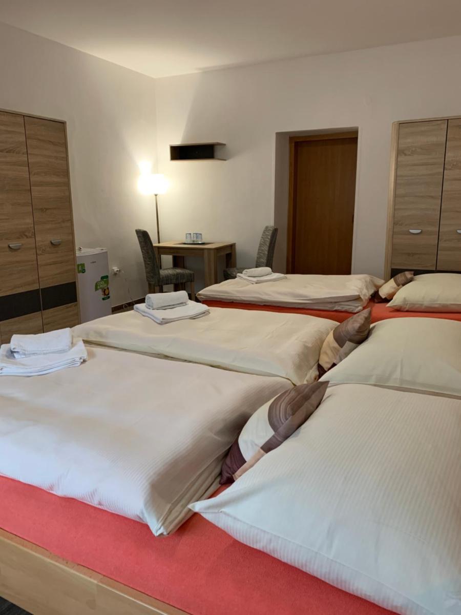 Standard Triple Room photo 2