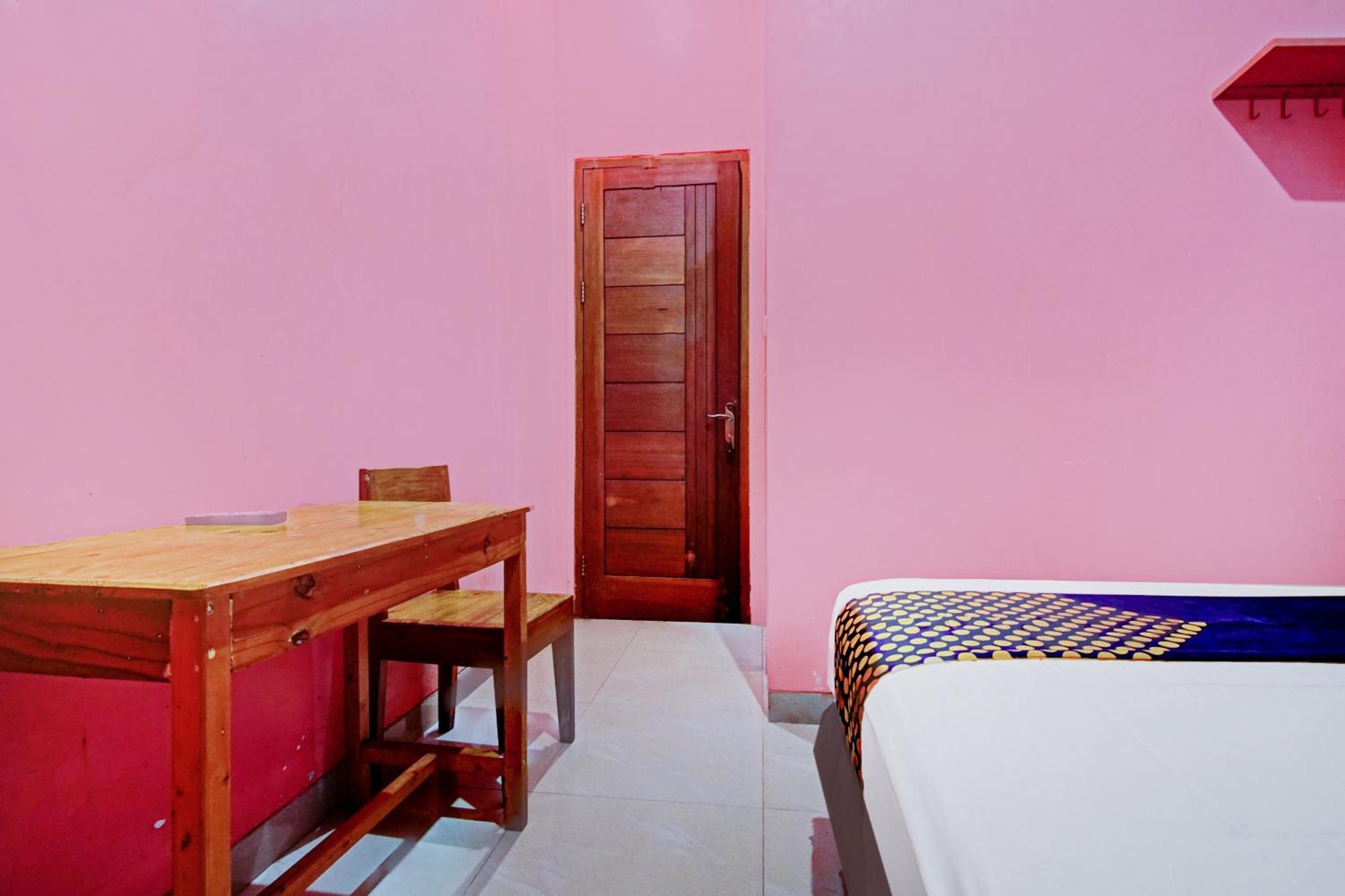 Double Room - Photo 6